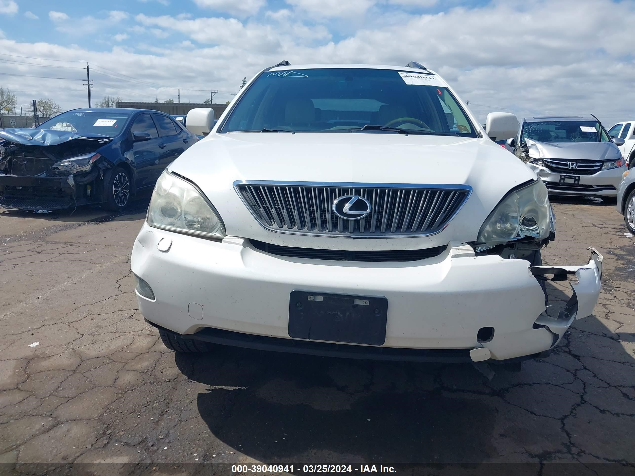 Photo 11 VIN: 2T2GK31U67C012421 - LEXUS RX 