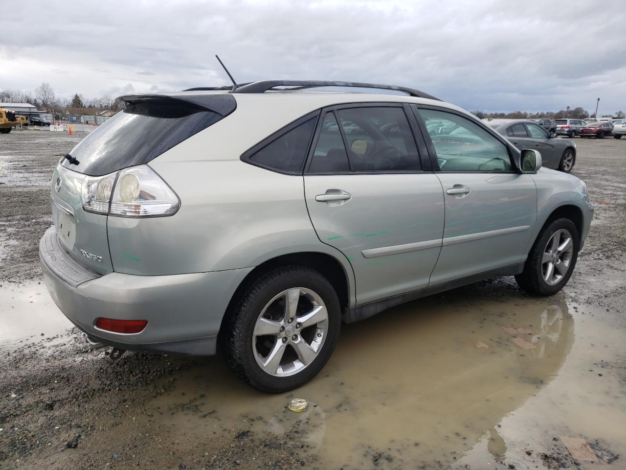 Photo 2 VIN: 2T2GK31U67C013102 - LEXUS RX 