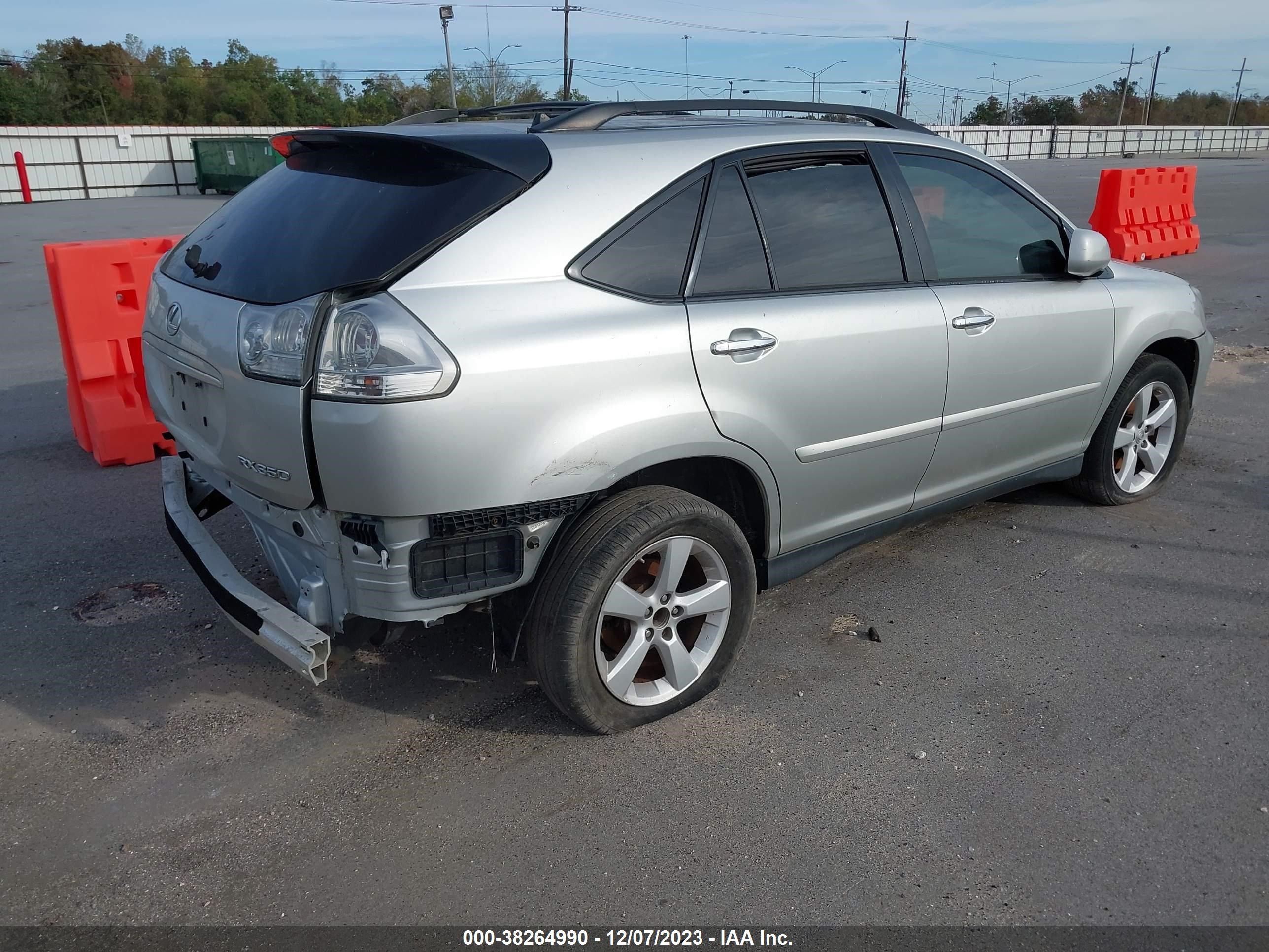 Photo 3 VIN: 2T2GK31U68C048708 - LEXUS RX 