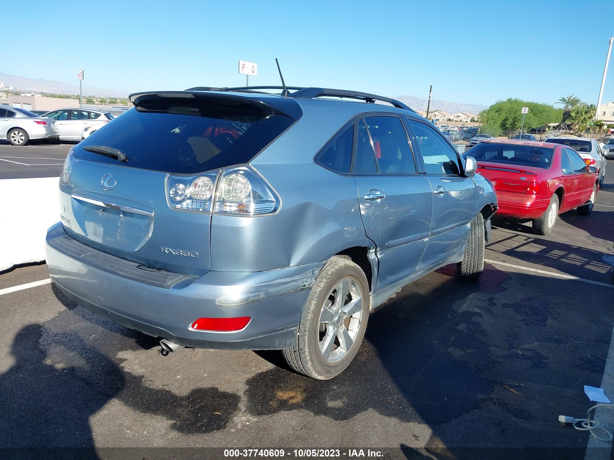 Photo 3 VIN: 2T2GK31U78C033392 - LEXUS RX 