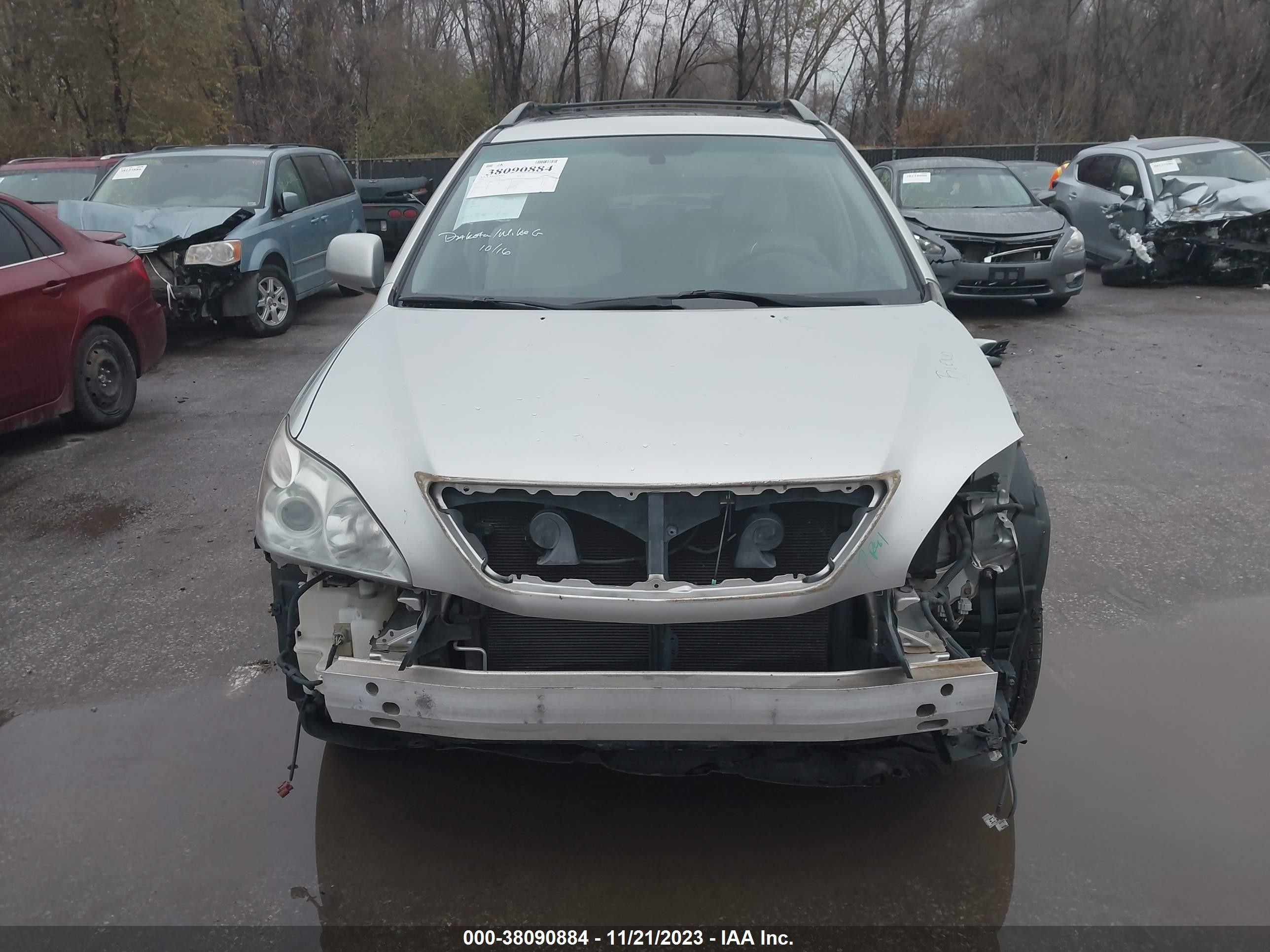 Photo 12 VIN: 2T2GK31U78C050810 - LEXUS RX 