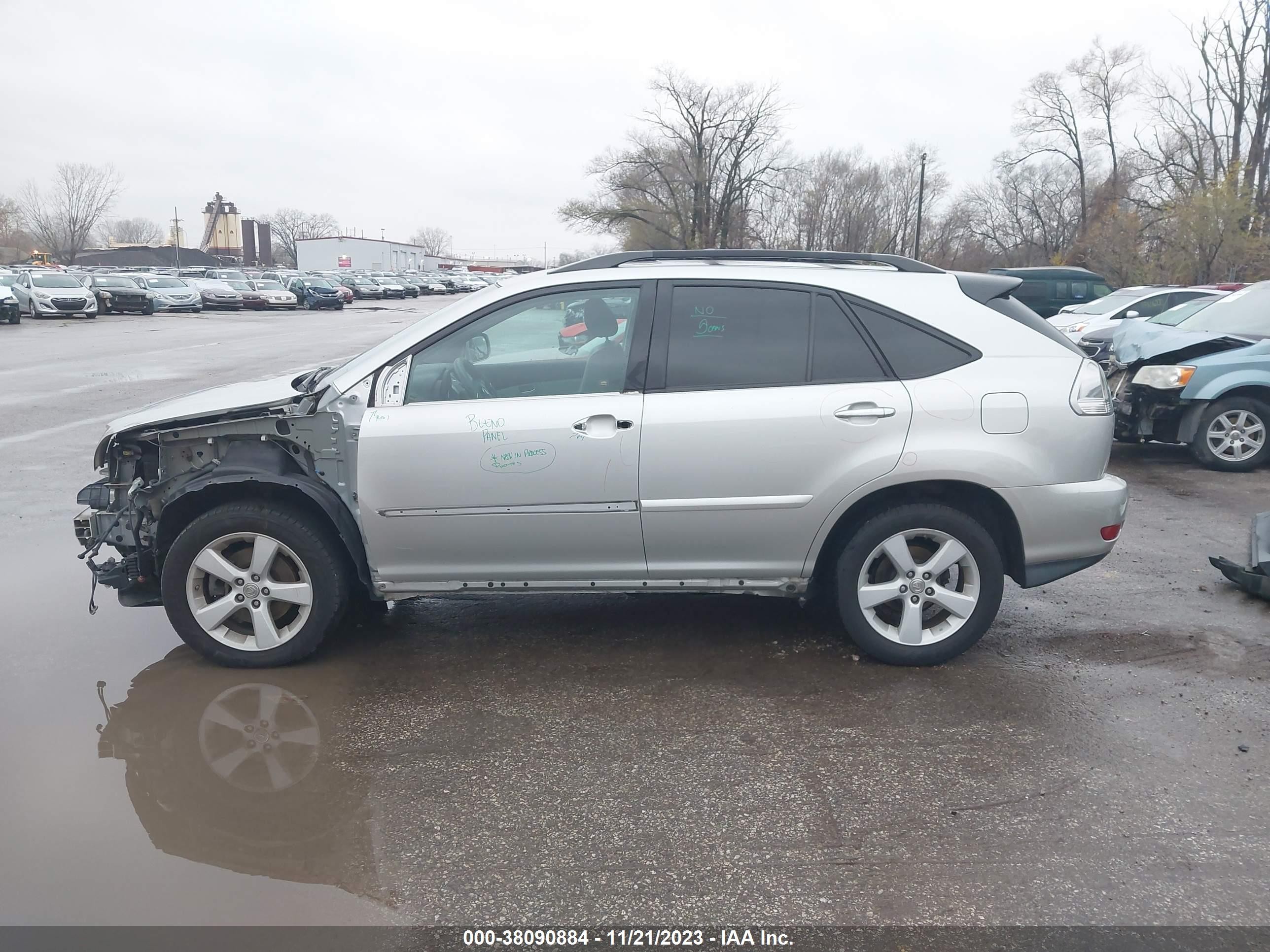 Photo 14 VIN: 2T2GK31U78C050810 - LEXUS RX 