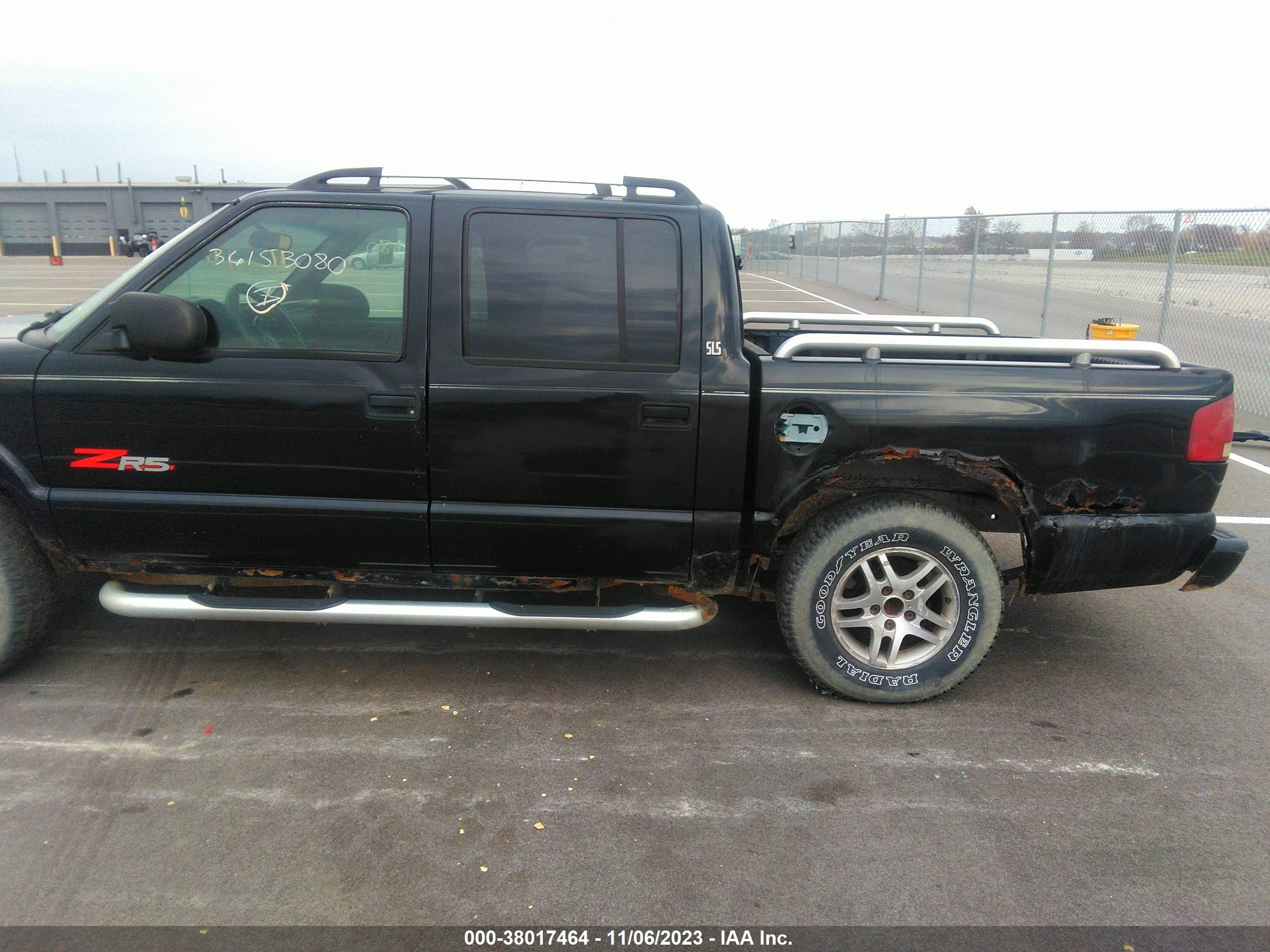 Photo 5 VIN: 2T2GK31U79C071724 - GMC SONOMA 