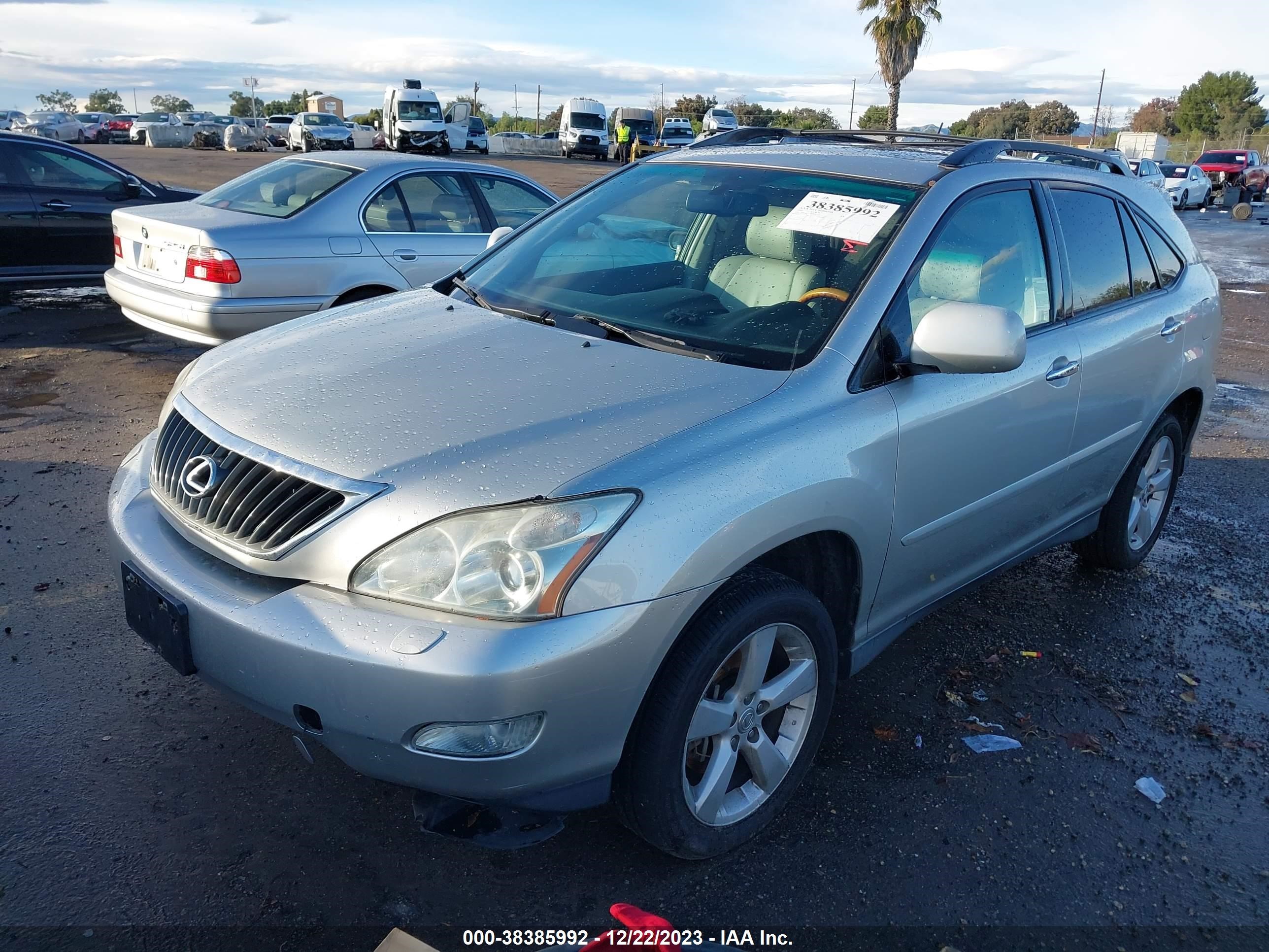 Photo 1 VIN: 2T2GK31U88C054350 - LEXUS RX 