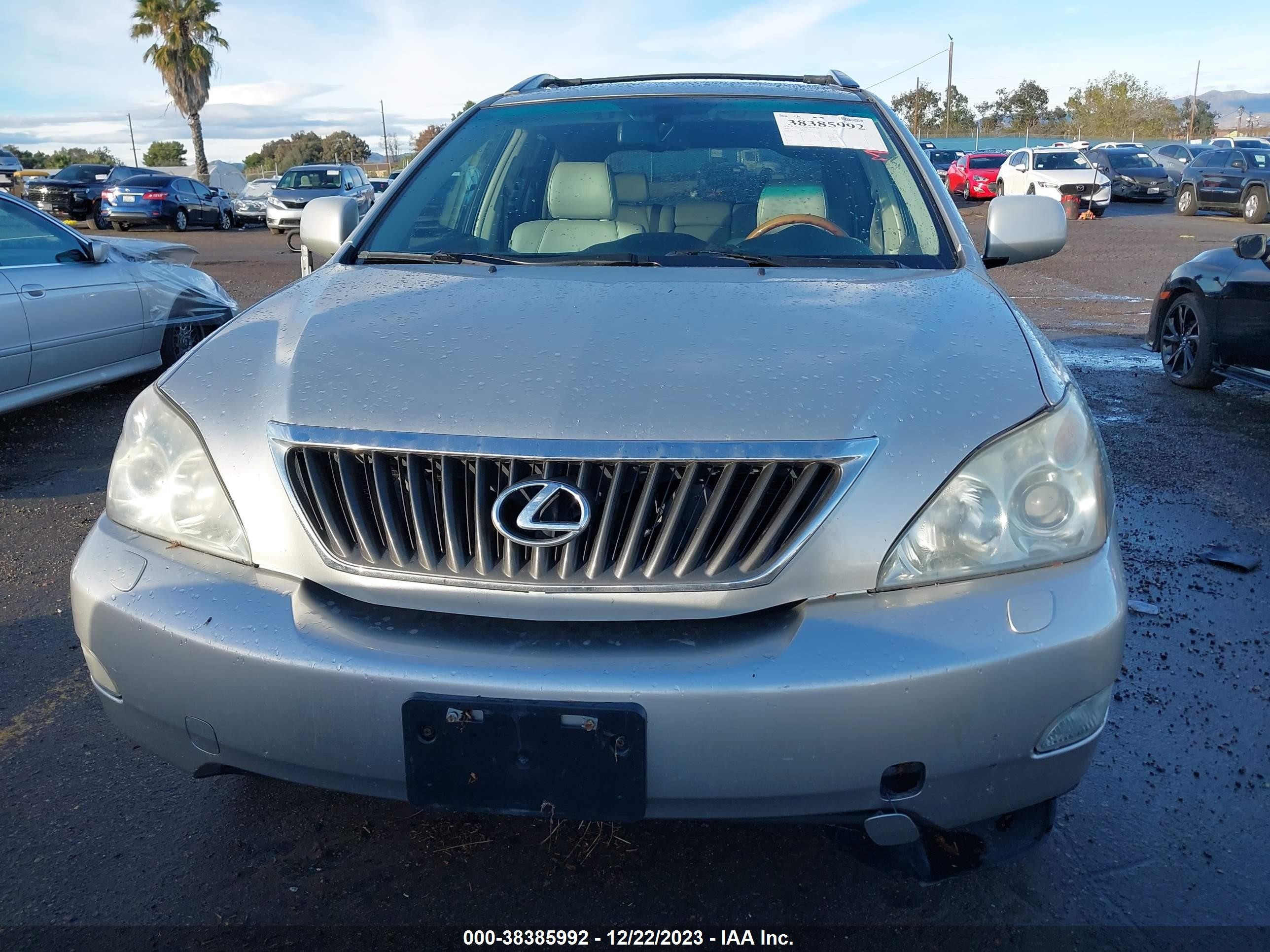 Photo 11 VIN: 2T2GK31U88C054350 - LEXUS RX 