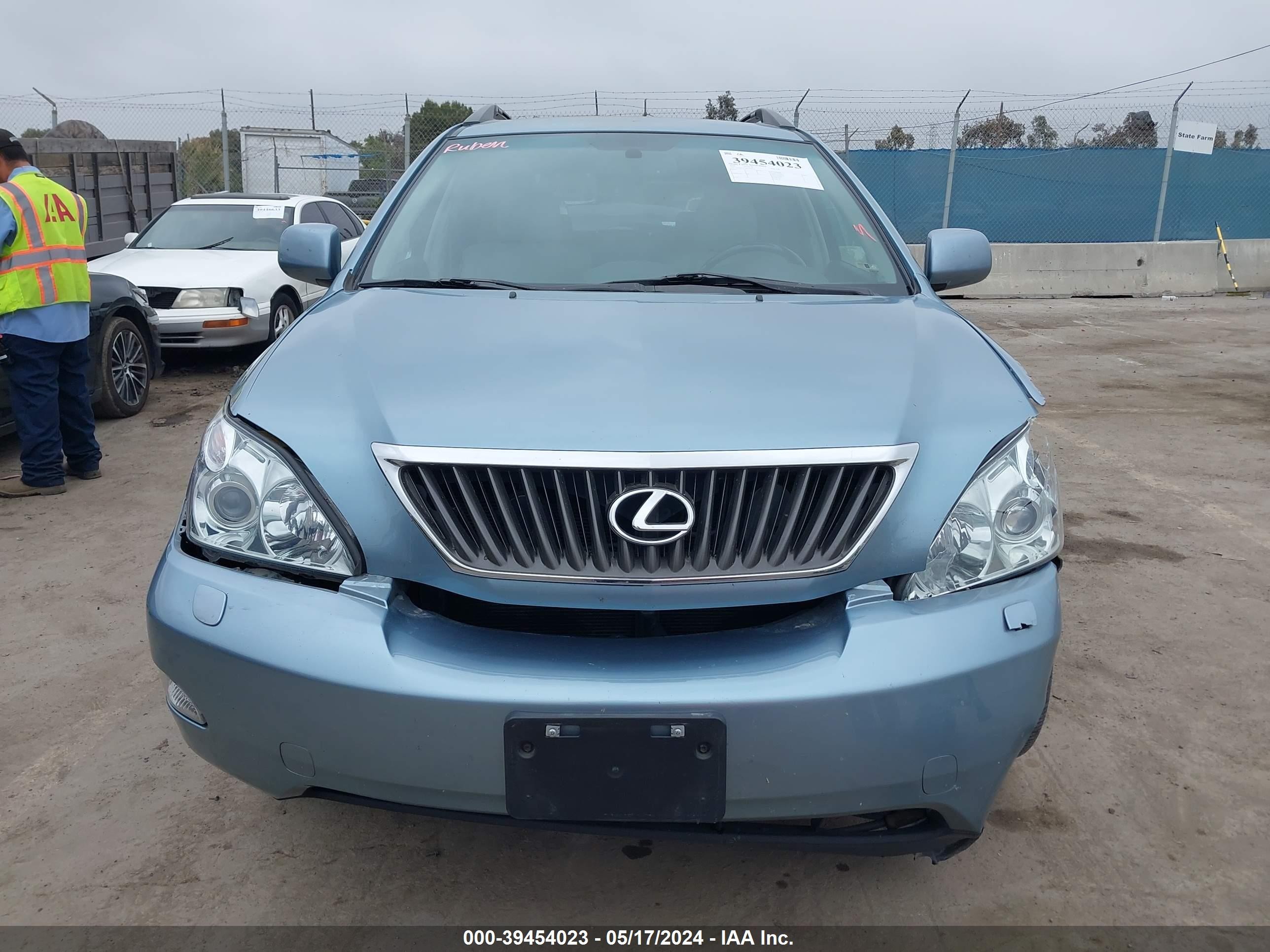 Photo 11 VIN: 2T2GK31U89C064572 - LEXUS RX 