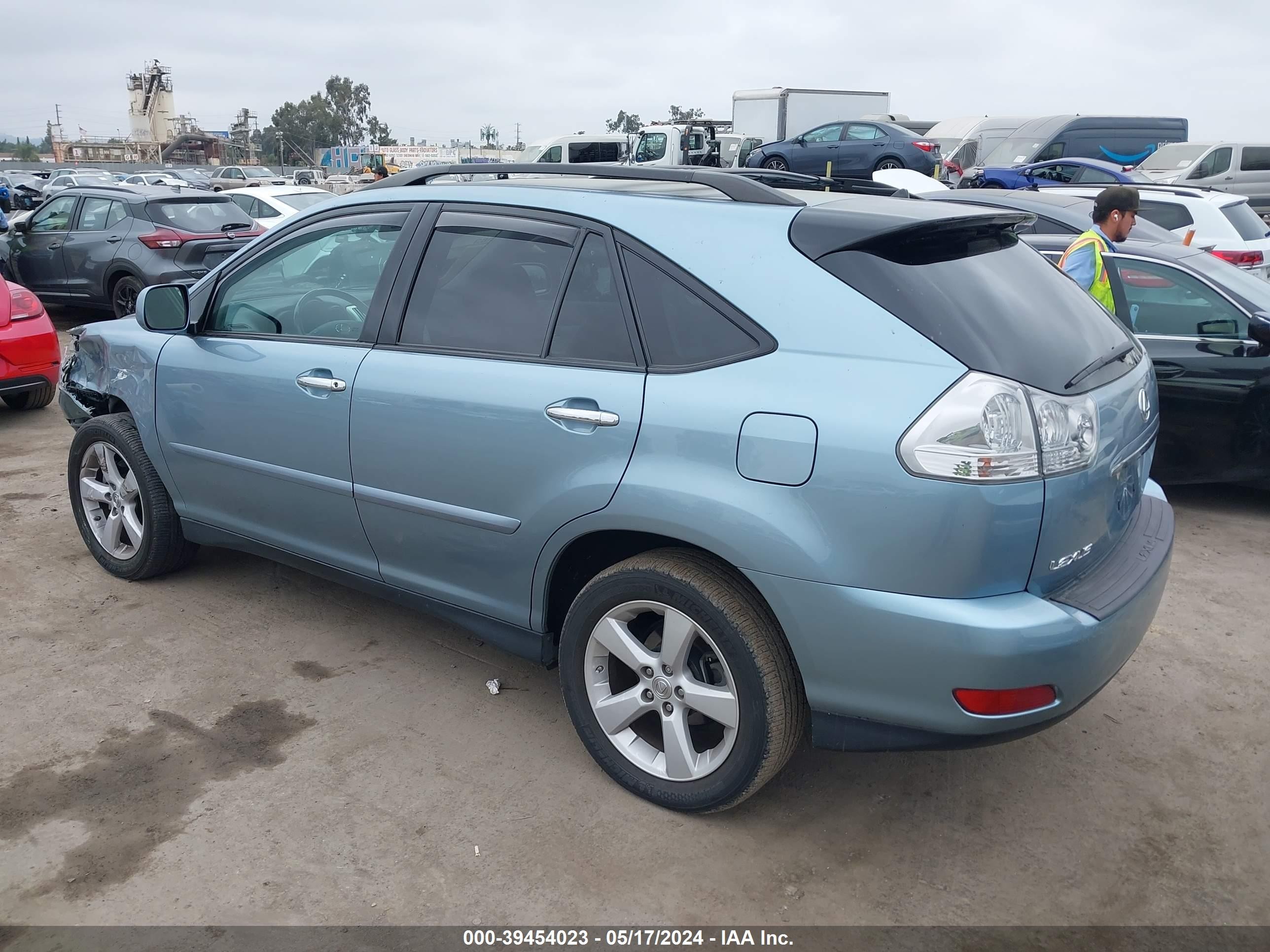 Photo 2 VIN: 2T2GK31U89C064572 - LEXUS RX 