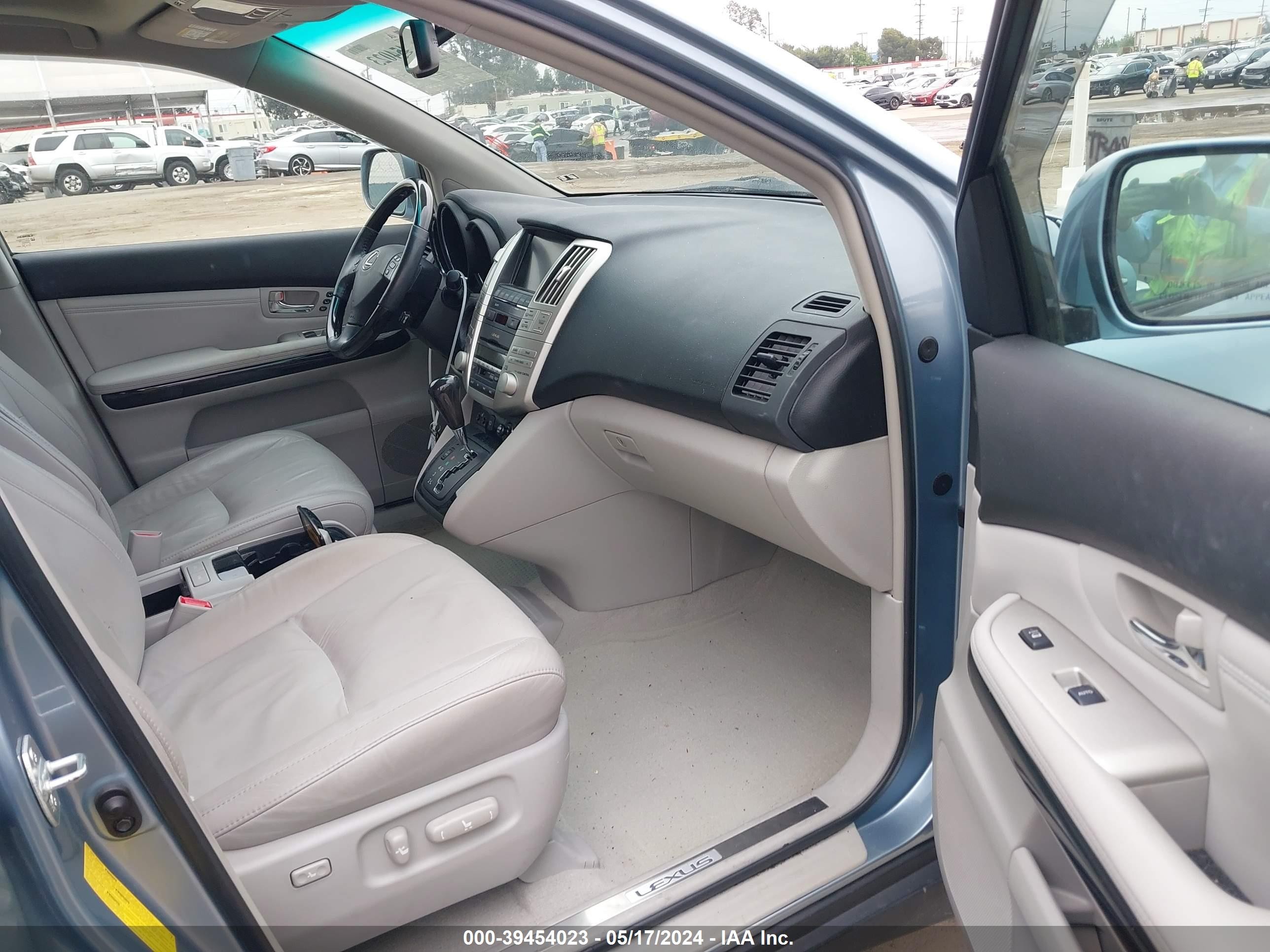 Photo 4 VIN: 2T2GK31U89C064572 - LEXUS RX 