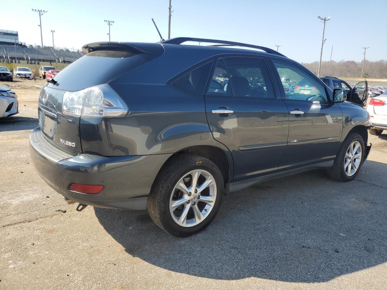 Photo 2 VIN: 2T2GK31U98C028694 - LEXUS RX 