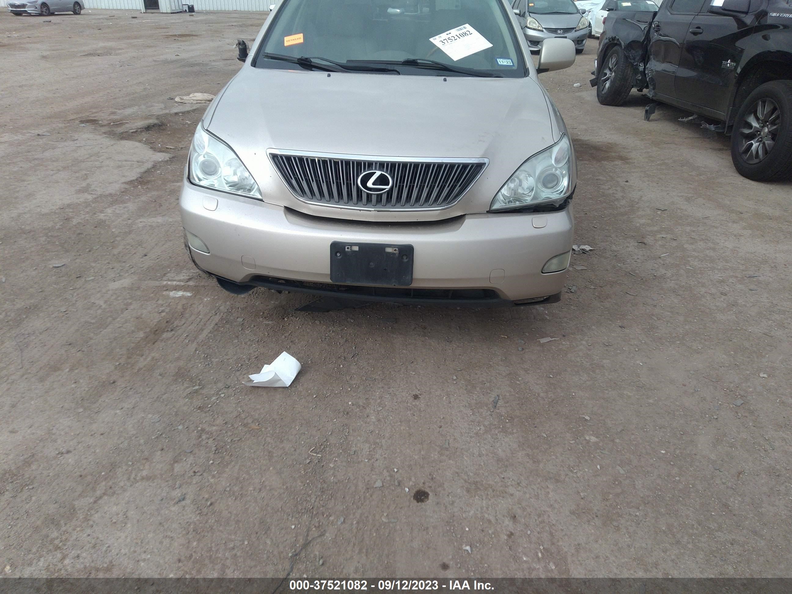 Photo 11 VIN: 2T2GK31UX7C015662 - LEXUS RX 