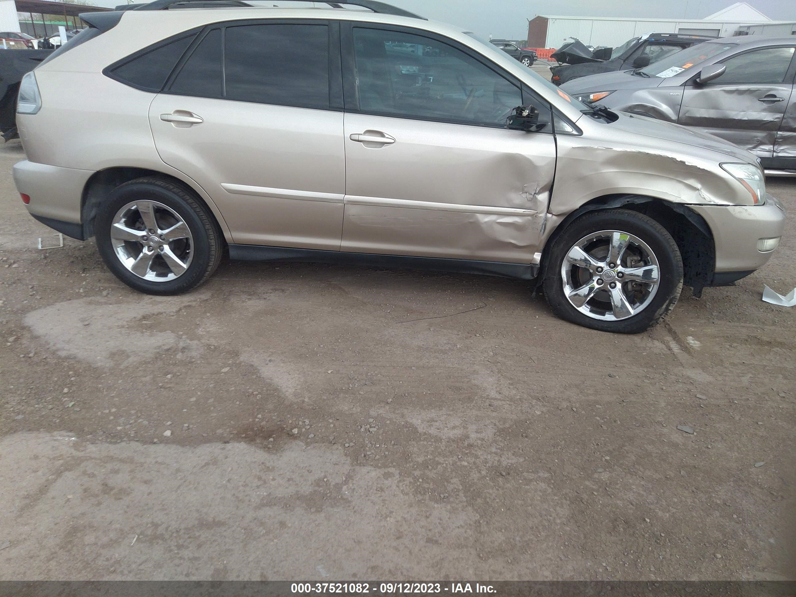 Photo 12 VIN: 2T2GK31UX7C015662 - LEXUS RX 