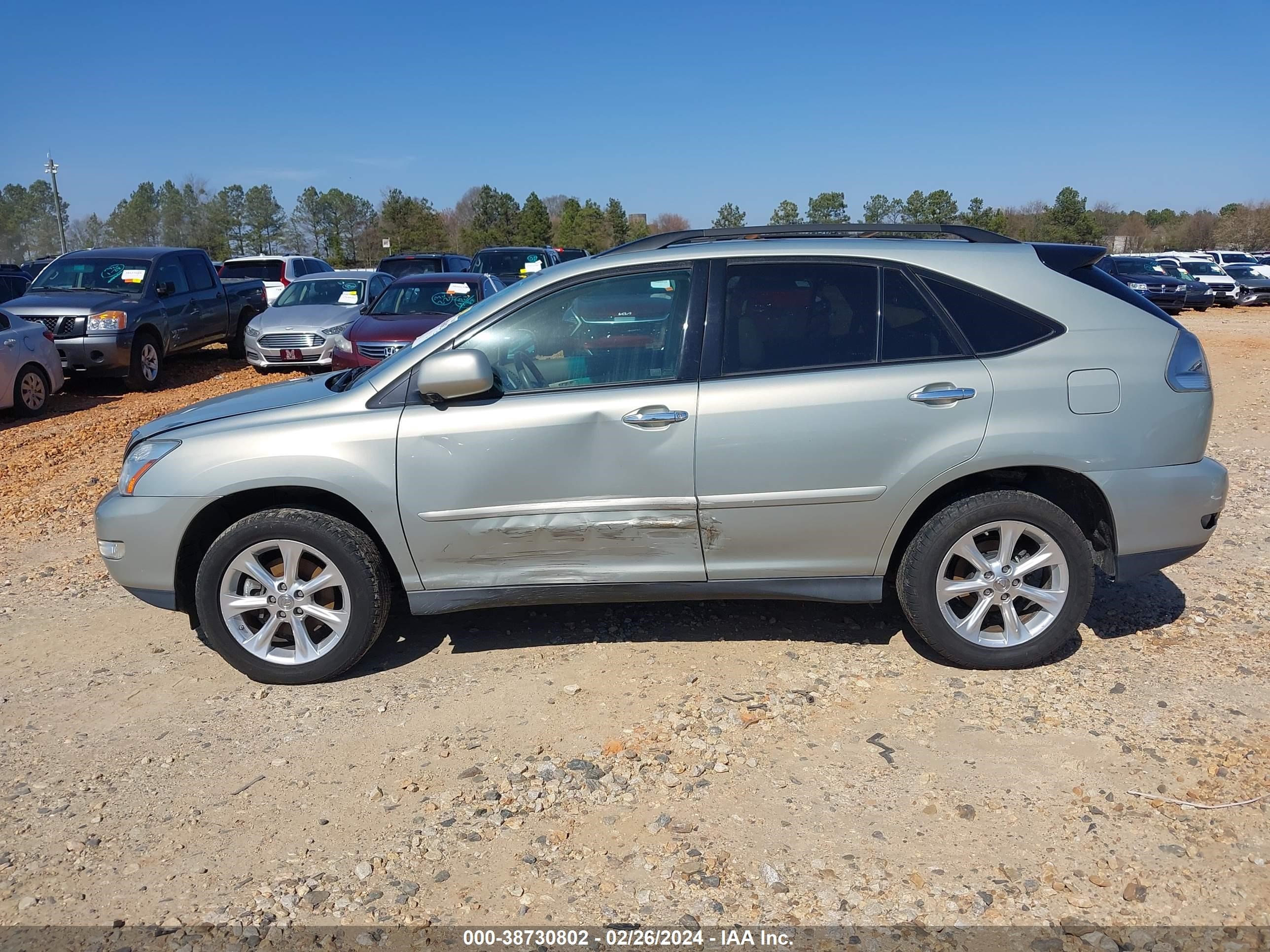 Photo 13 VIN: 2T2GK31UX9C068008 - LEXUS RX 