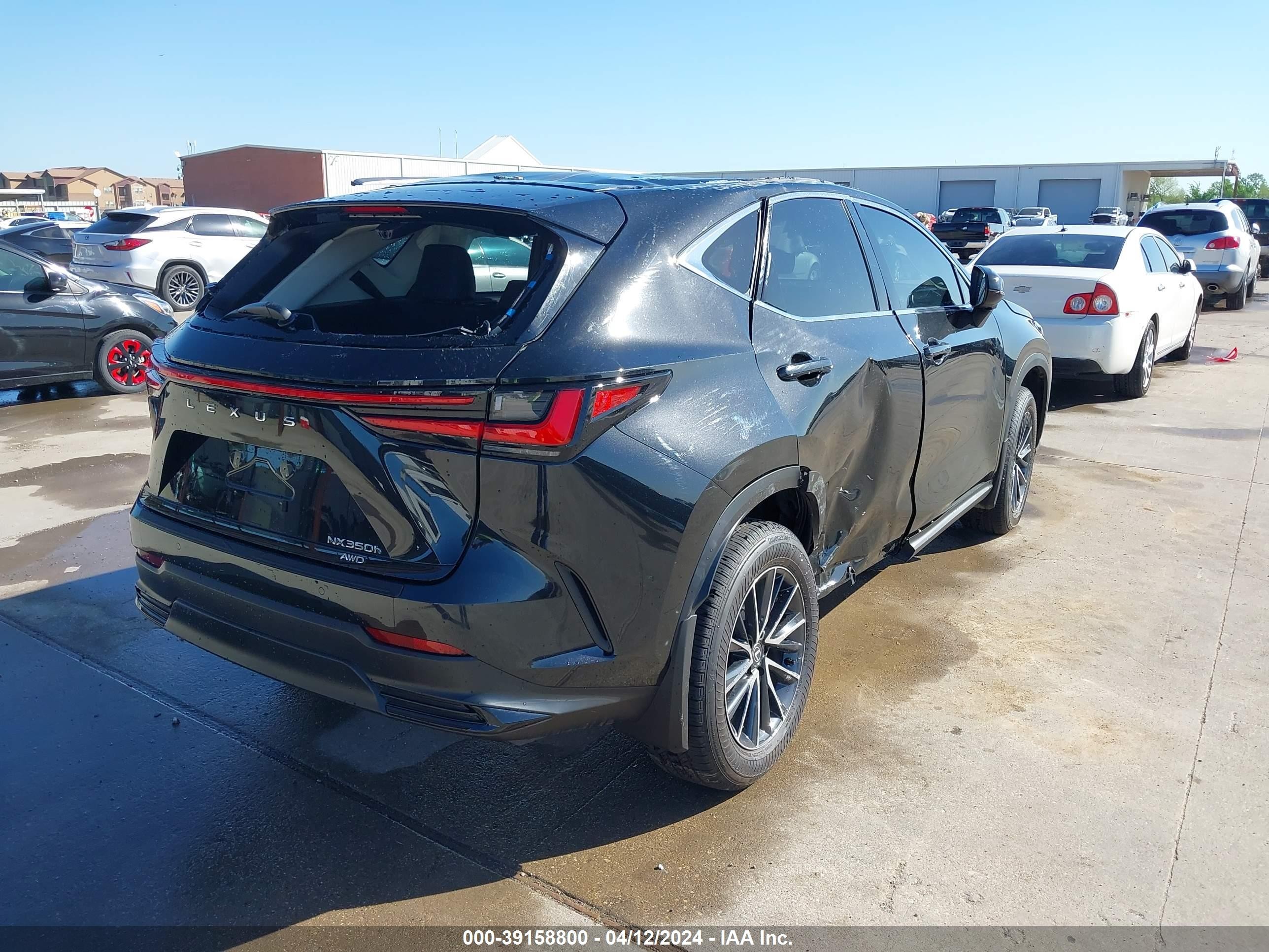 Photo 3 VIN: 2T2GKCEZ2RC030441 - LEXUS NX 