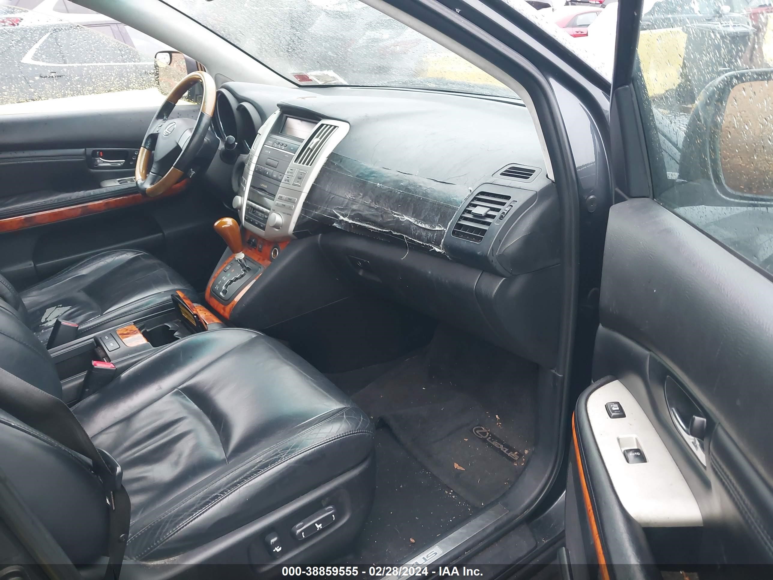 Photo 4 VIN: 2T2HA31U05C051963 - LEXUS RX 