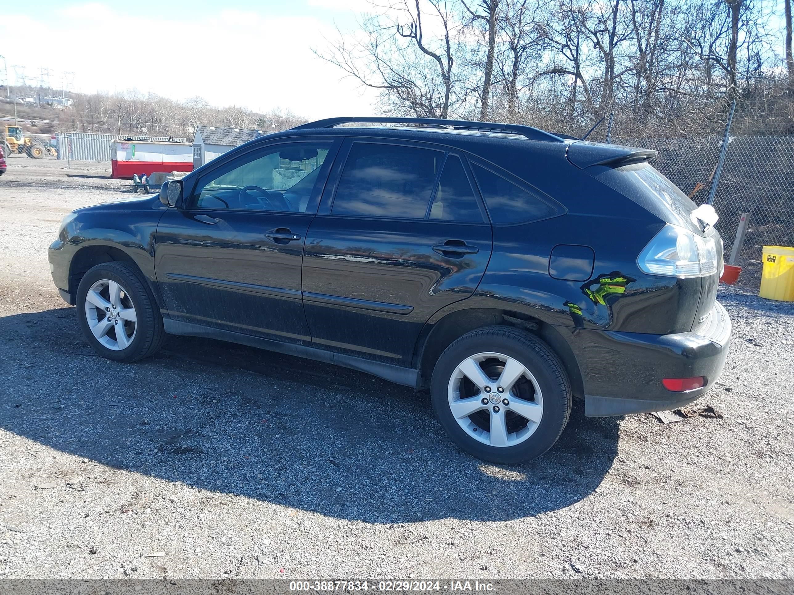 Photo 2 VIN: 2T2HA31U06C104016 - LEXUS RX 