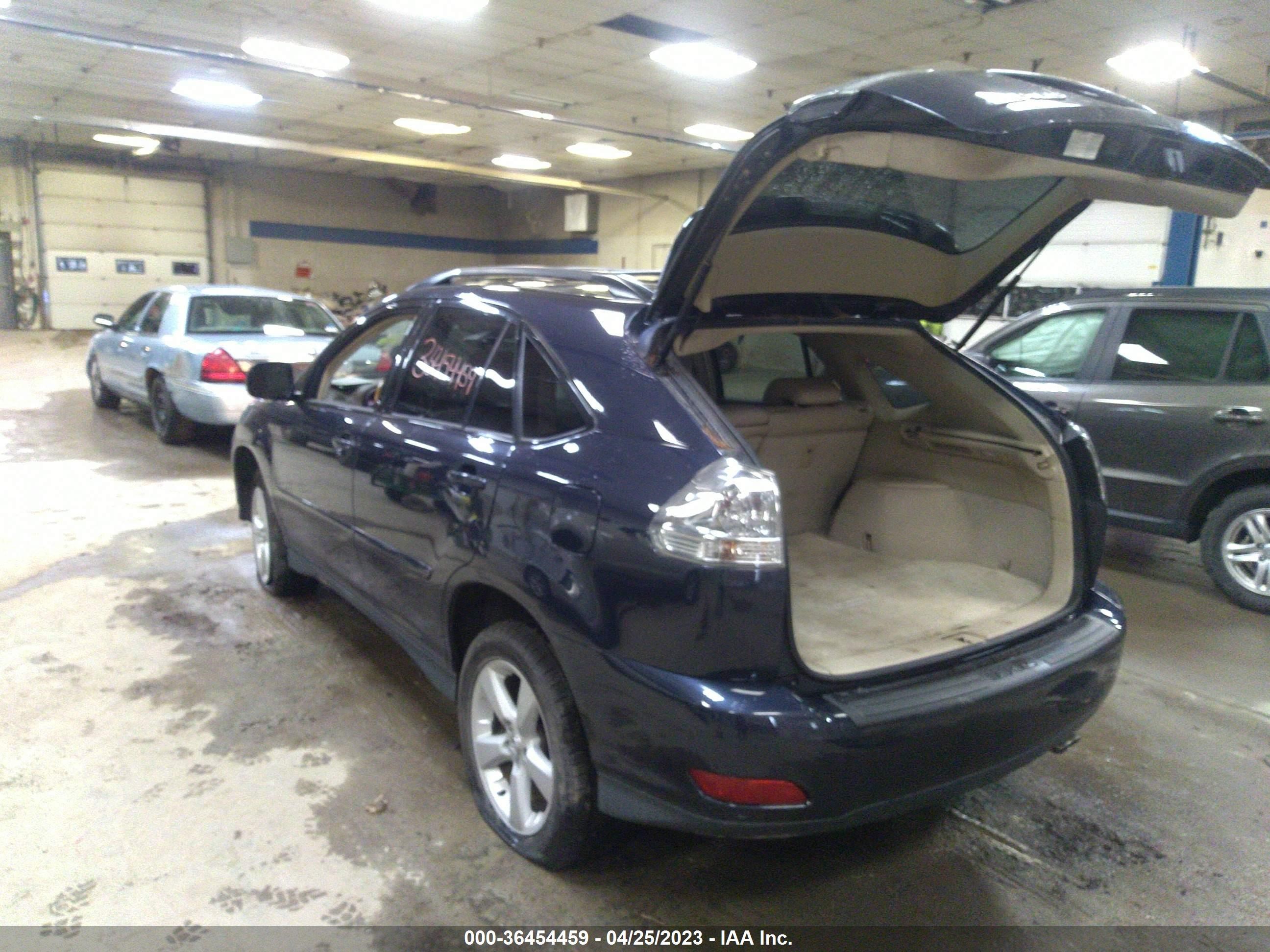 Photo 2 VIN: 2T2HA31U15C052491 - LEXUS RX 