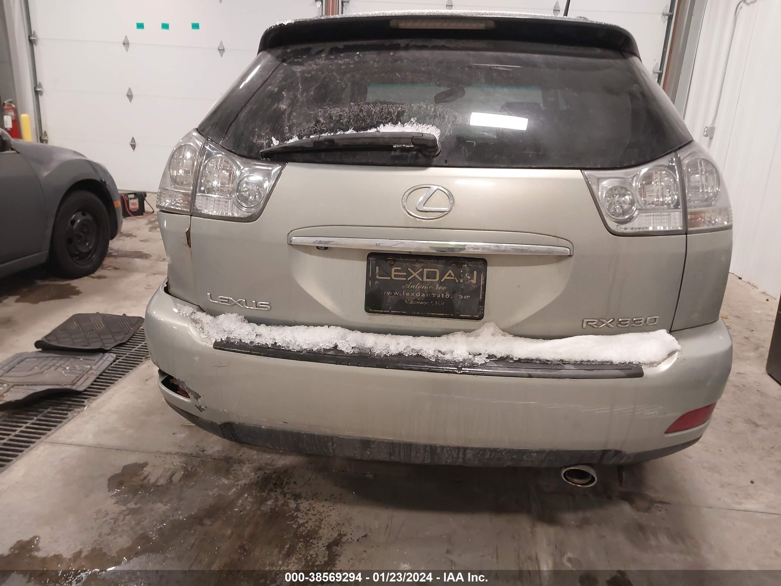 Photo 15 VIN: 2T2HA31U15C086575 - LEXUS RX 