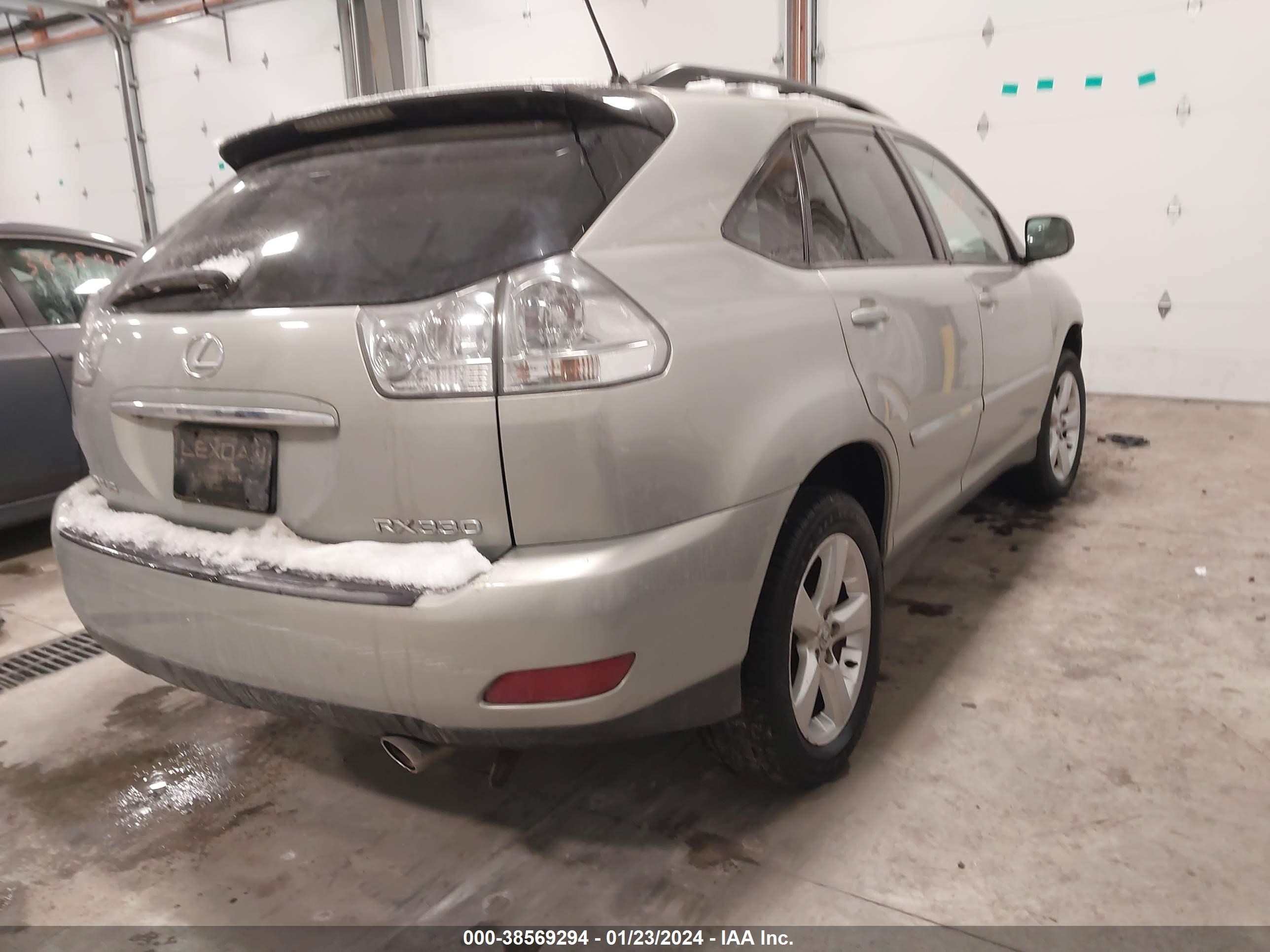 Photo 3 VIN: 2T2HA31U15C086575 - LEXUS RX 