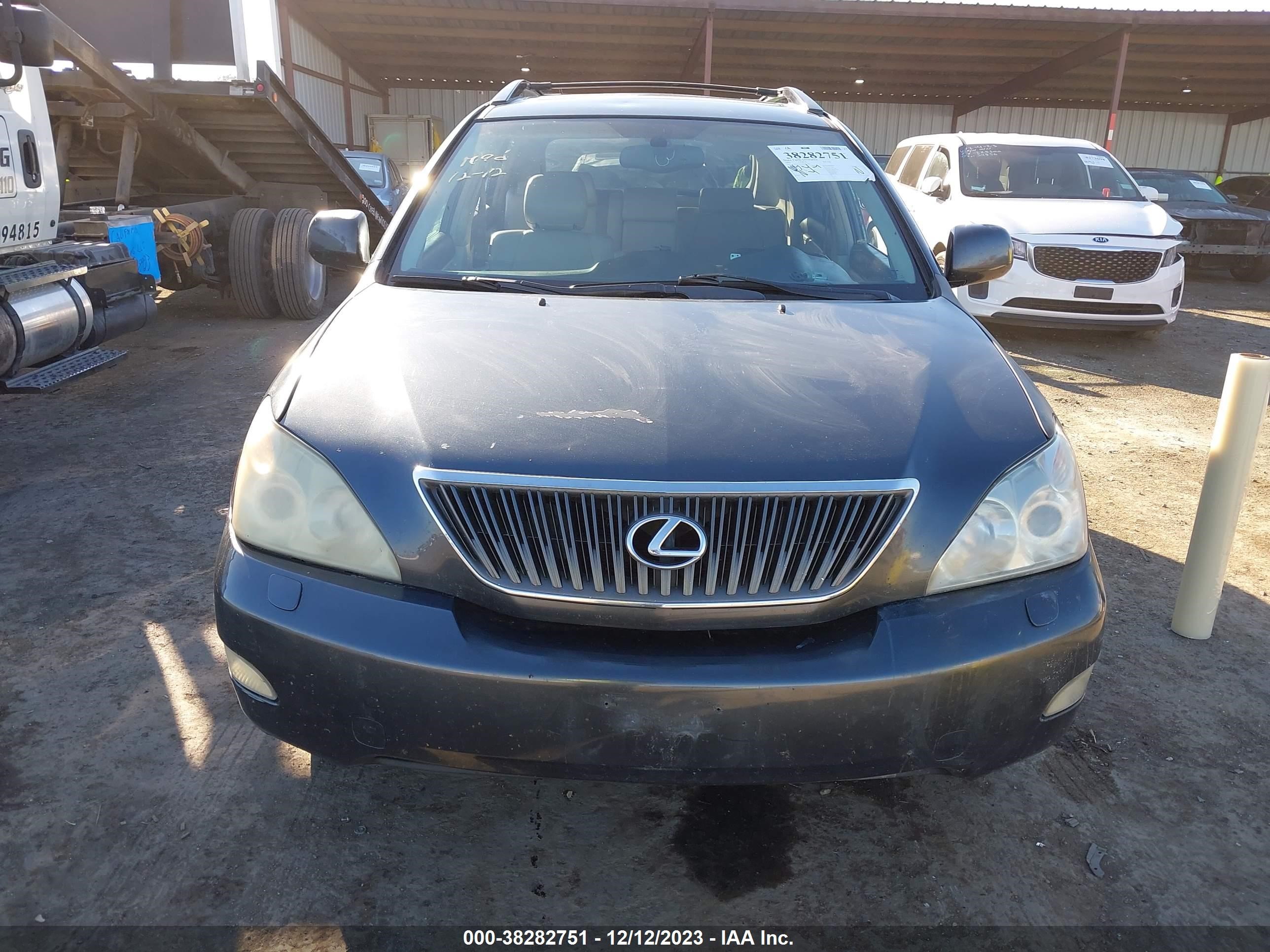 Photo 12 VIN: 2T2HA31U25C083538 - LEXUS RX 