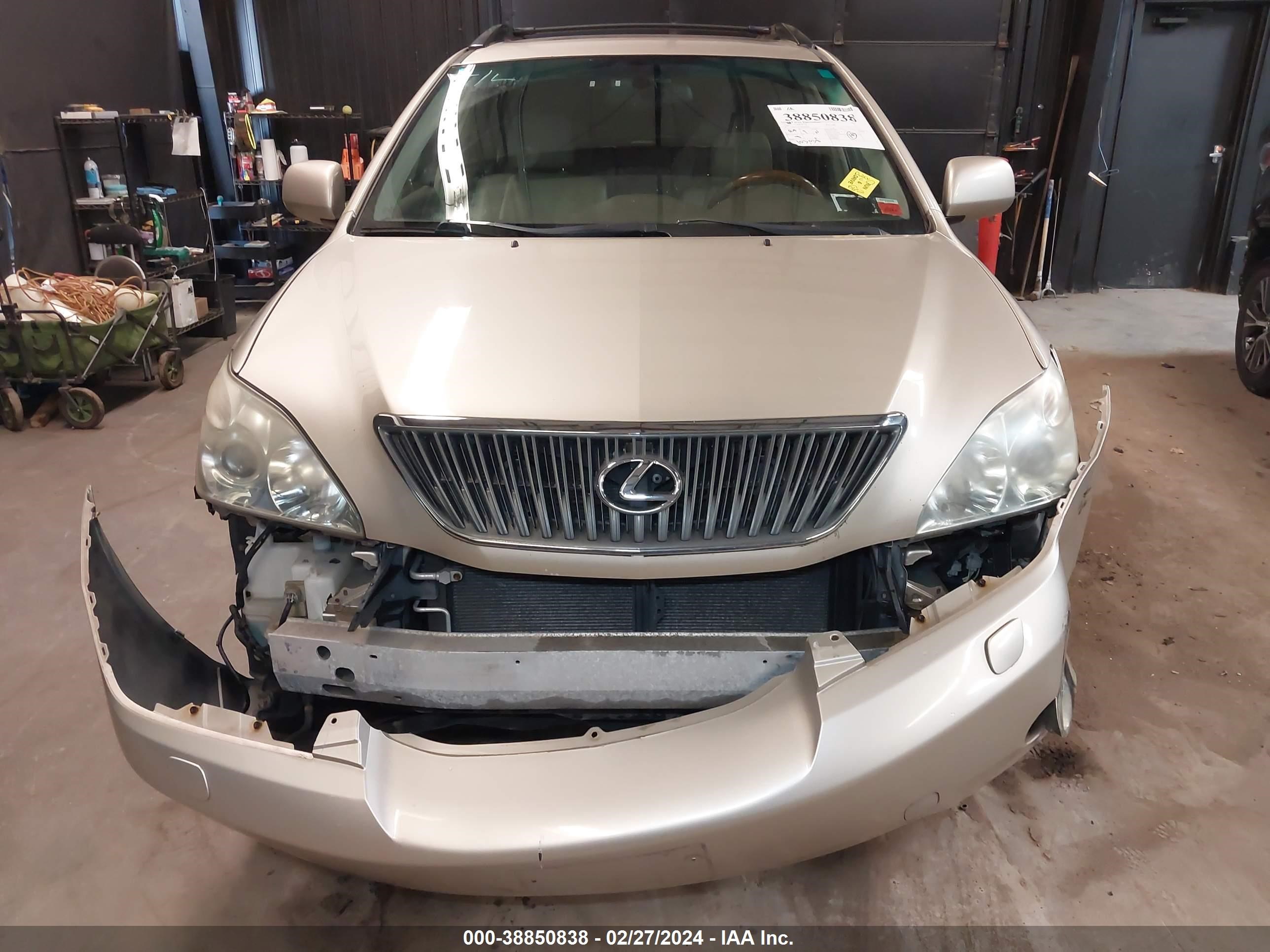 Photo 5 VIN: 2T2HA31U34C029762 - LEXUS RX 