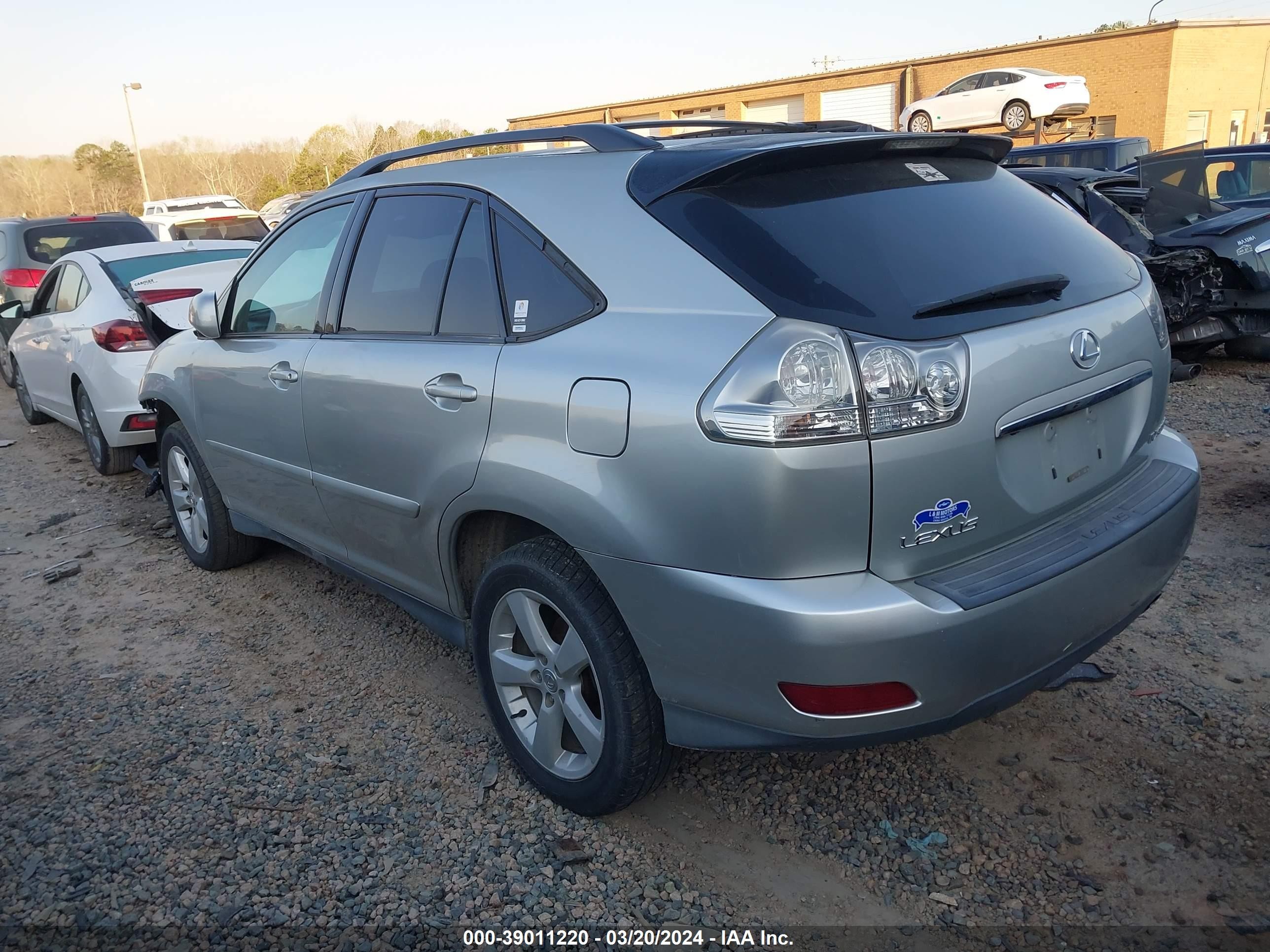 Photo 2 VIN: 2T2HA31U35C057742 - LEXUS RX 