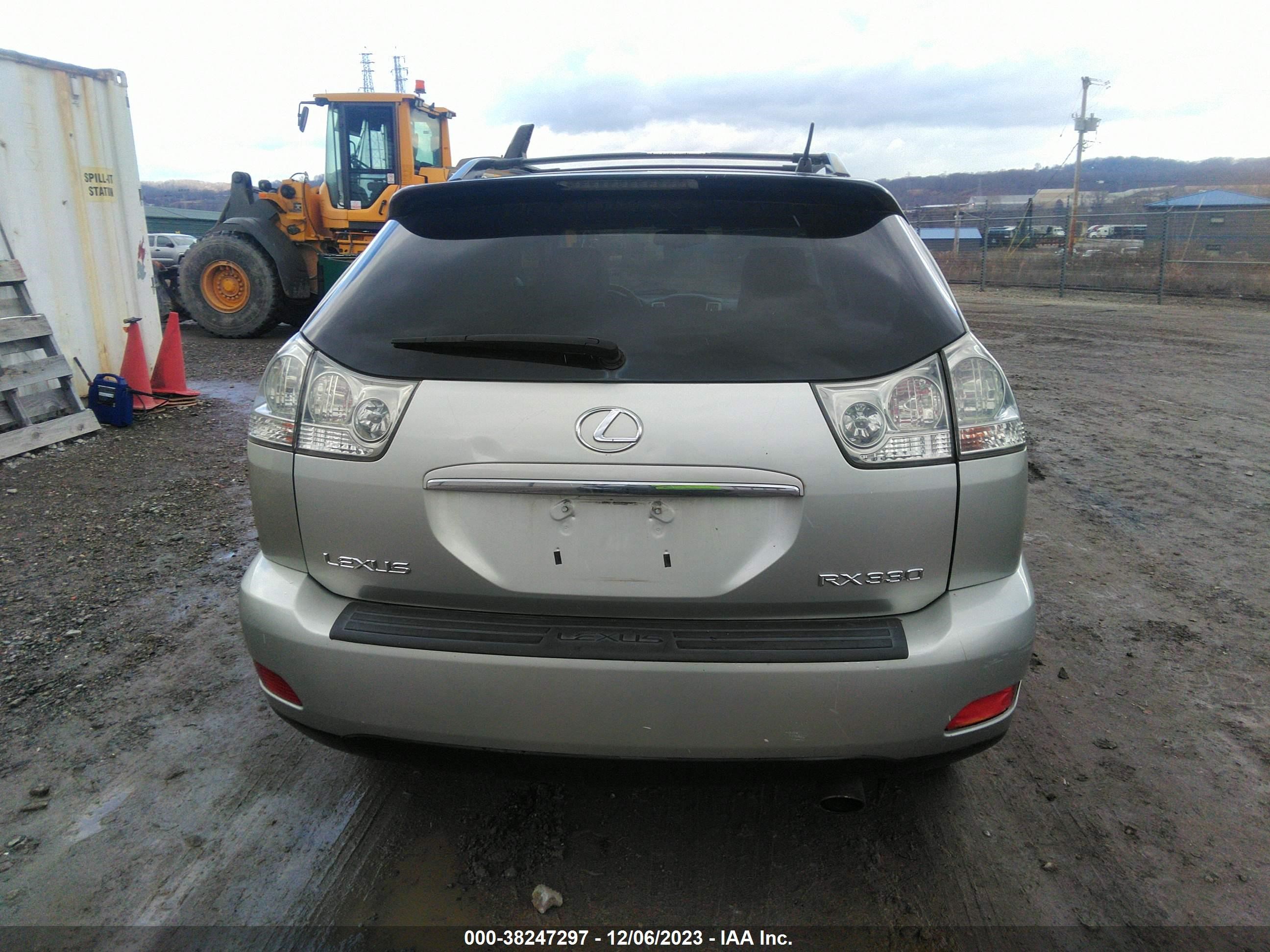 Photo 15 VIN: 2T2HA31U35C059765 - LEXUS RX 