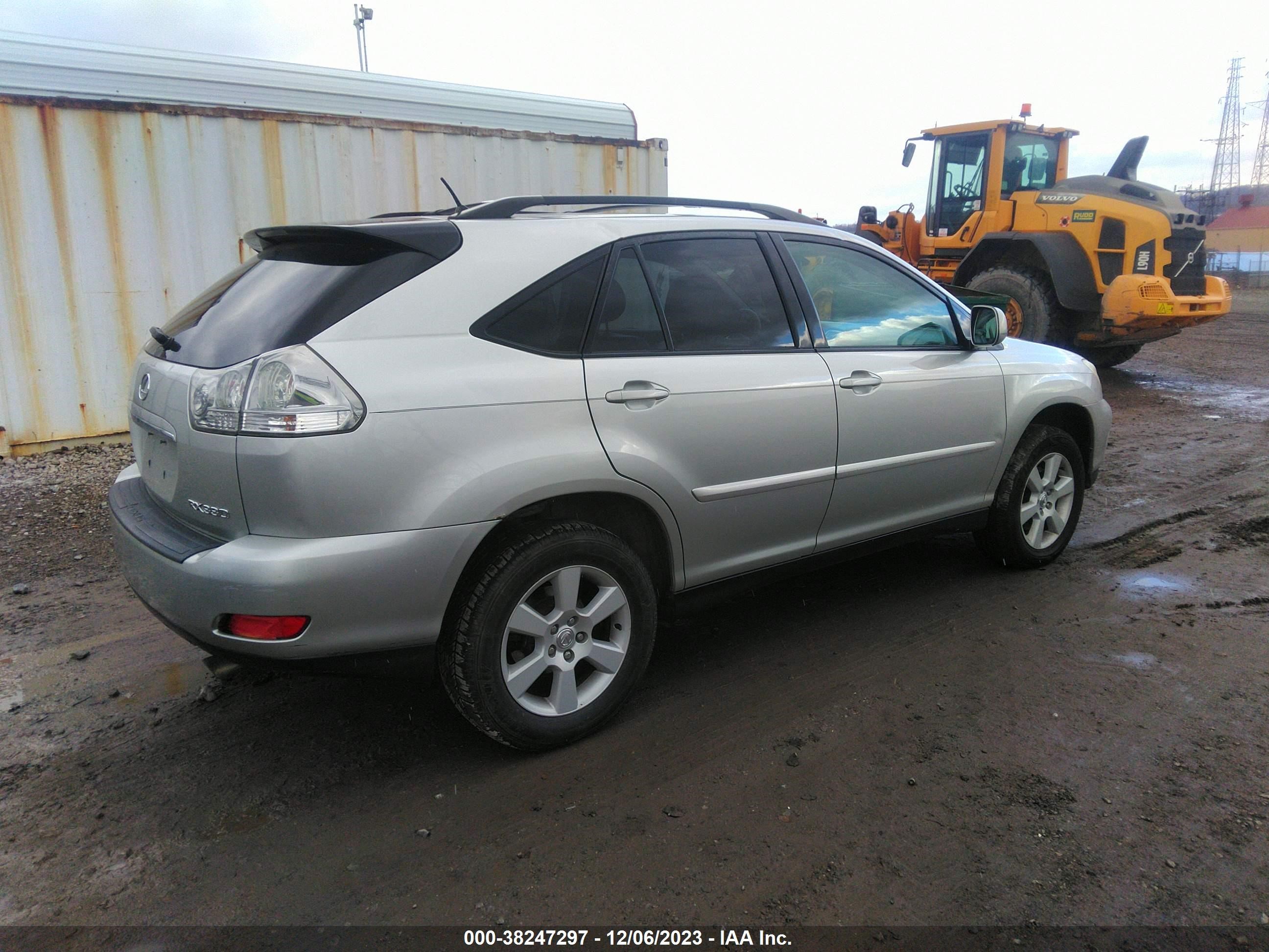 Photo 3 VIN: 2T2HA31U35C059765 - LEXUS RX 