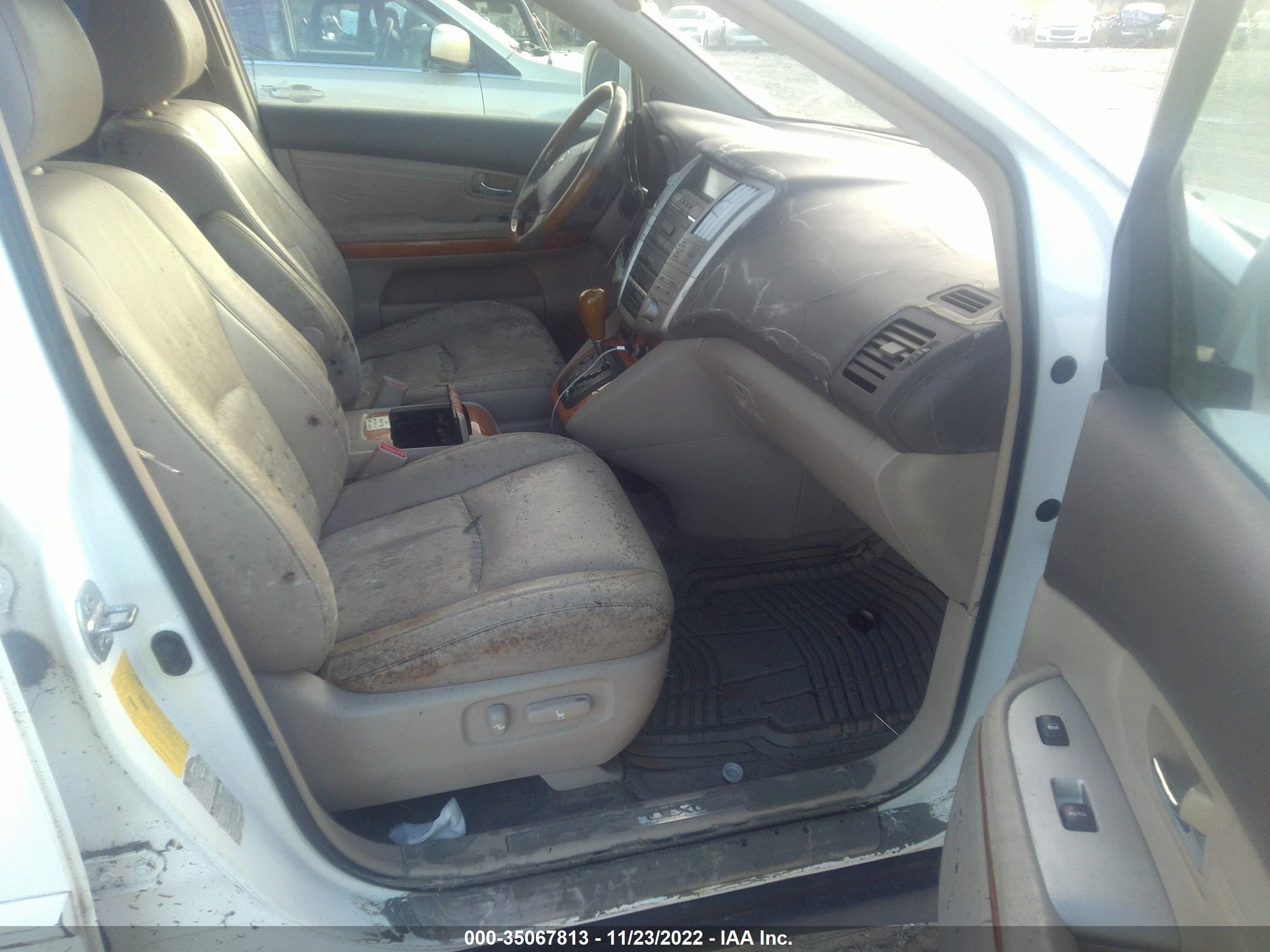 Photo 4 VIN: 2T2HA31U44C002165 - LEXUS RX 