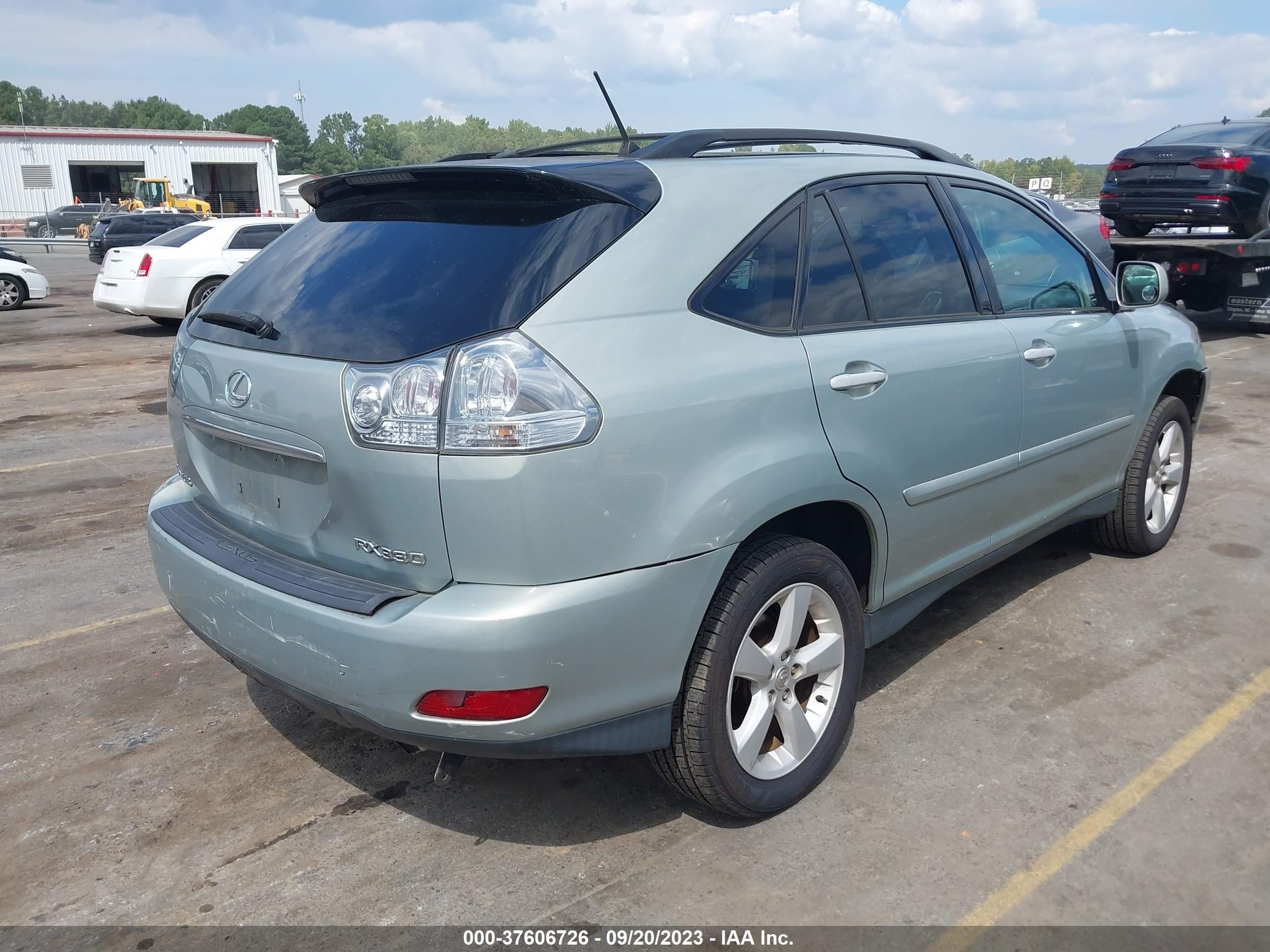 Photo 3 VIN: 2T2HA31U44C038339 - LEXUS RX 