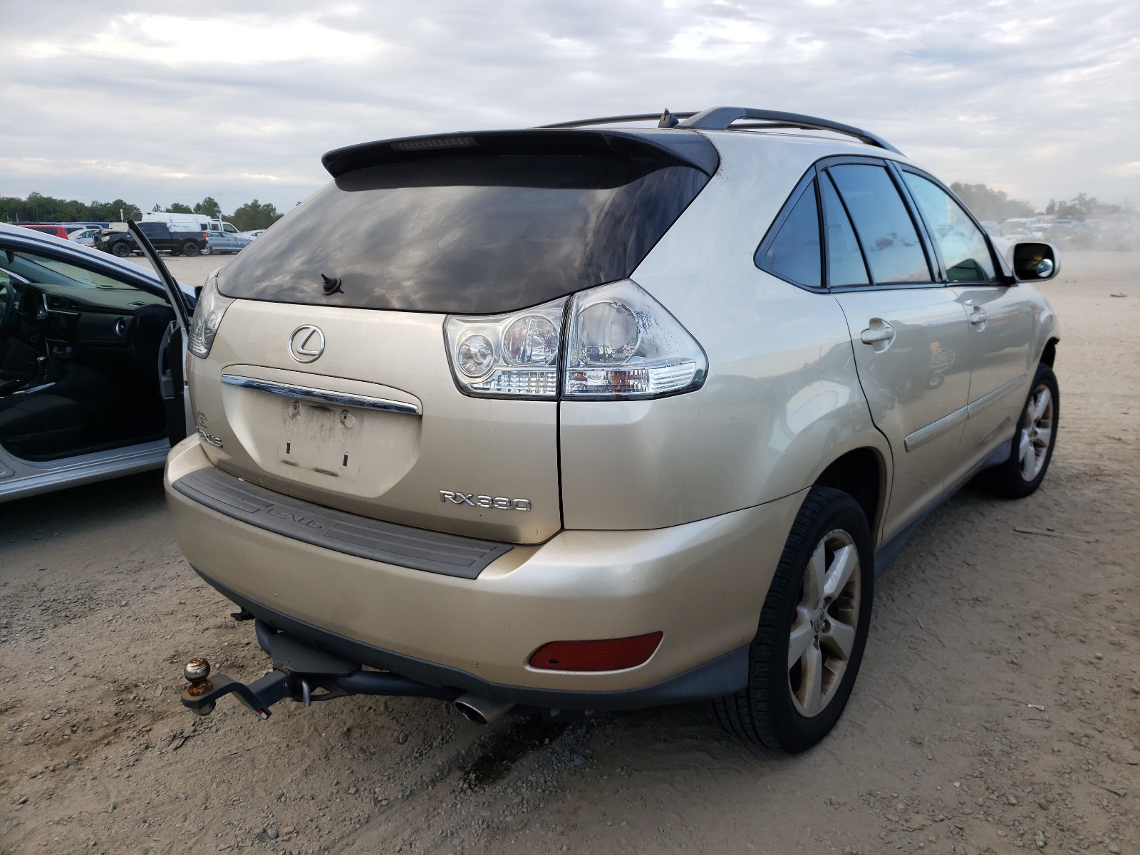 Photo 3 VIN: 2T2HA31U45C048130 - LEXUS RX 330 