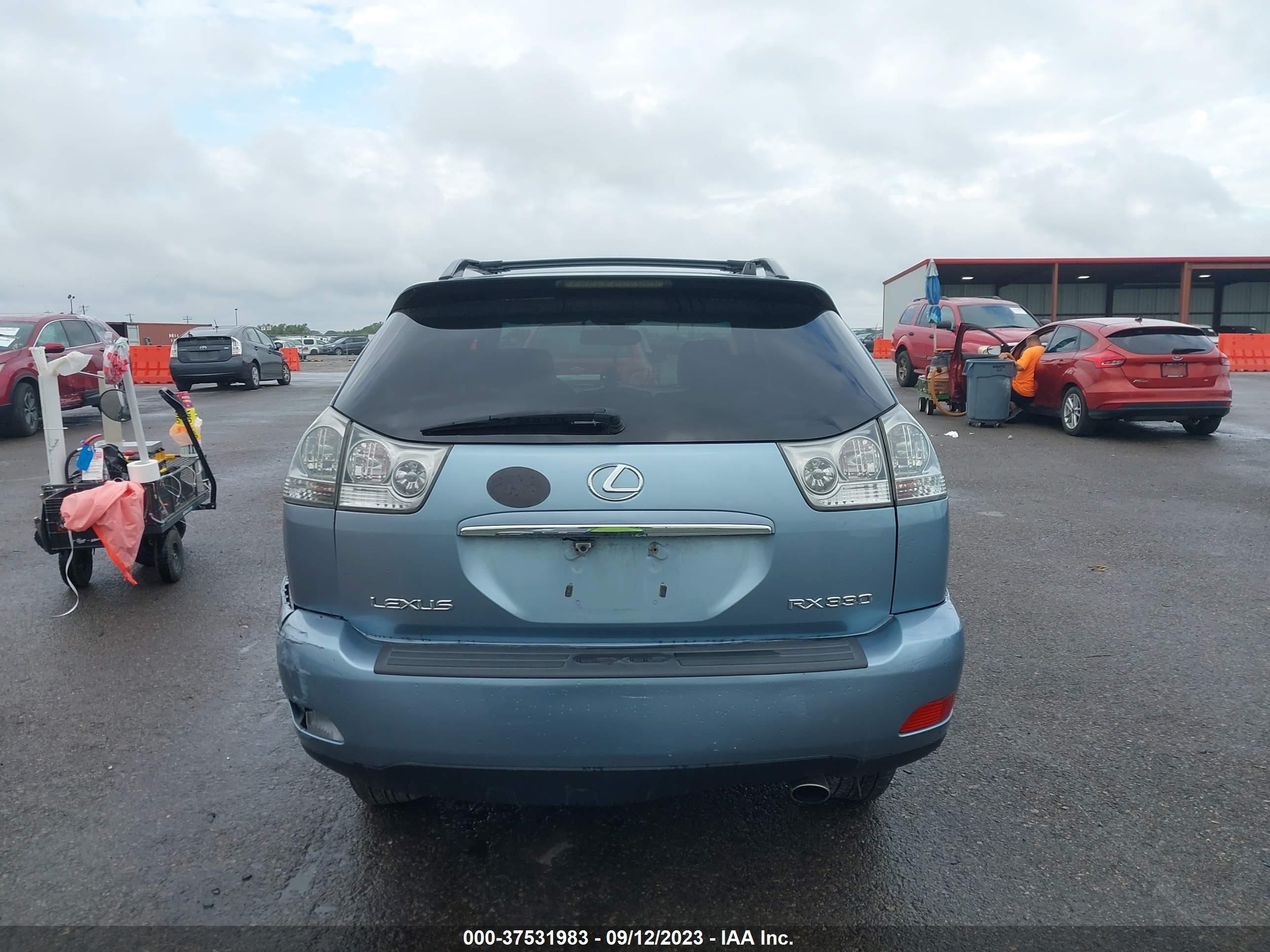 Photo 15 VIN: 2T2HA31U55C040084 - LEXUS RX 