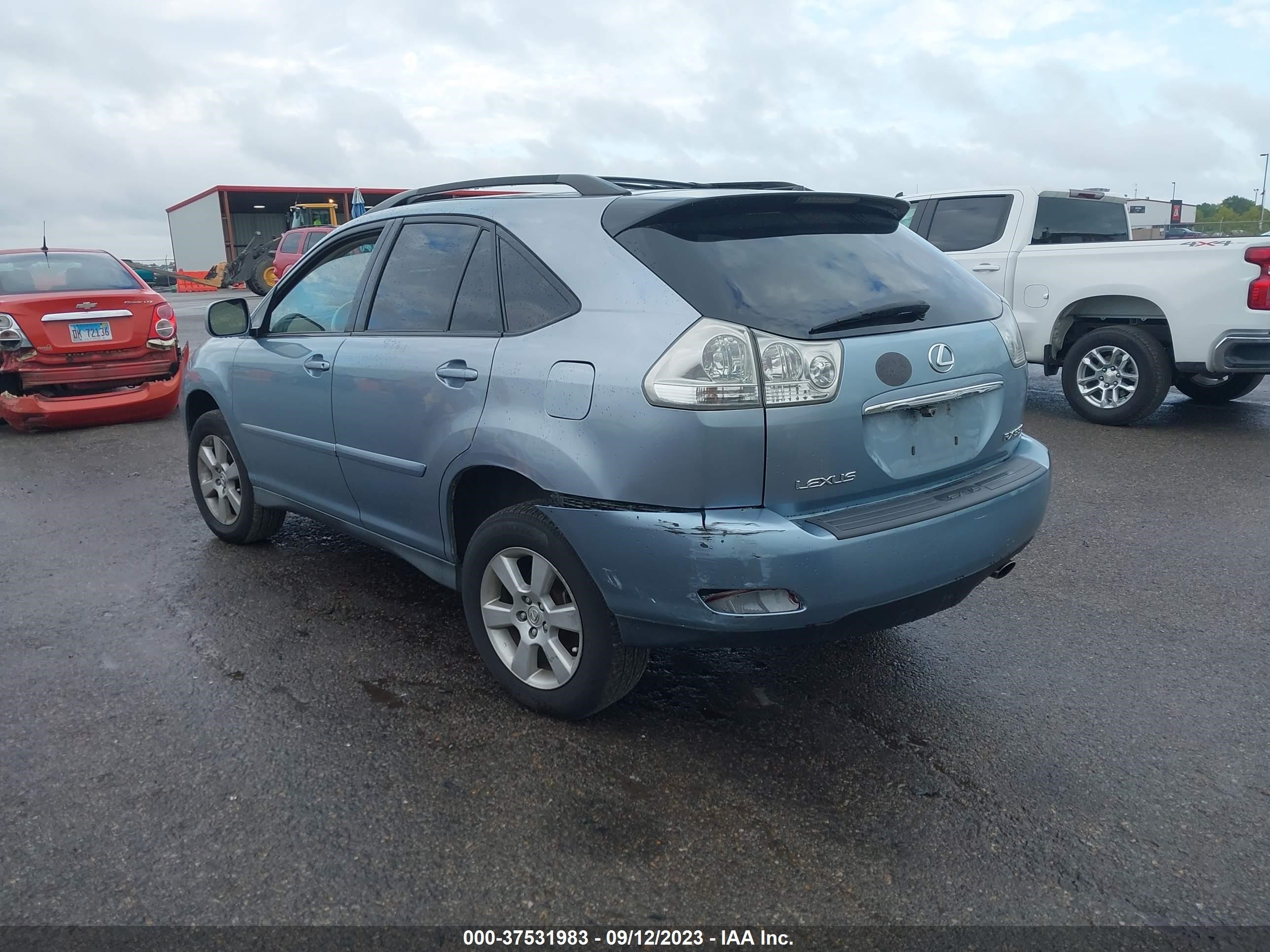 Photo 2 VIN: 2T2HA31U55C040084 - LEXUS RX 