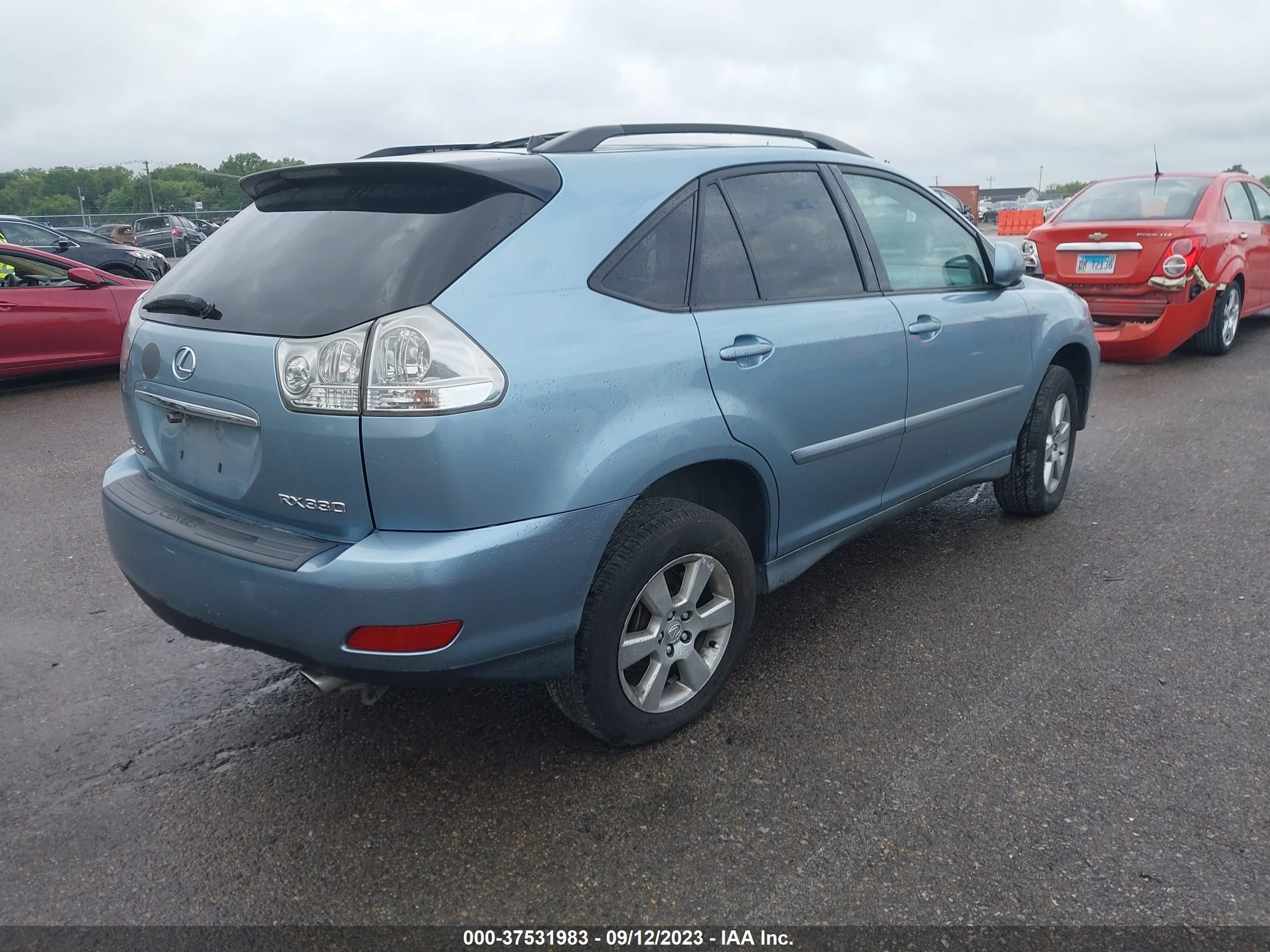 Photo 3 VIN: 2T2HA31U55C040084 - LEXUS RX 