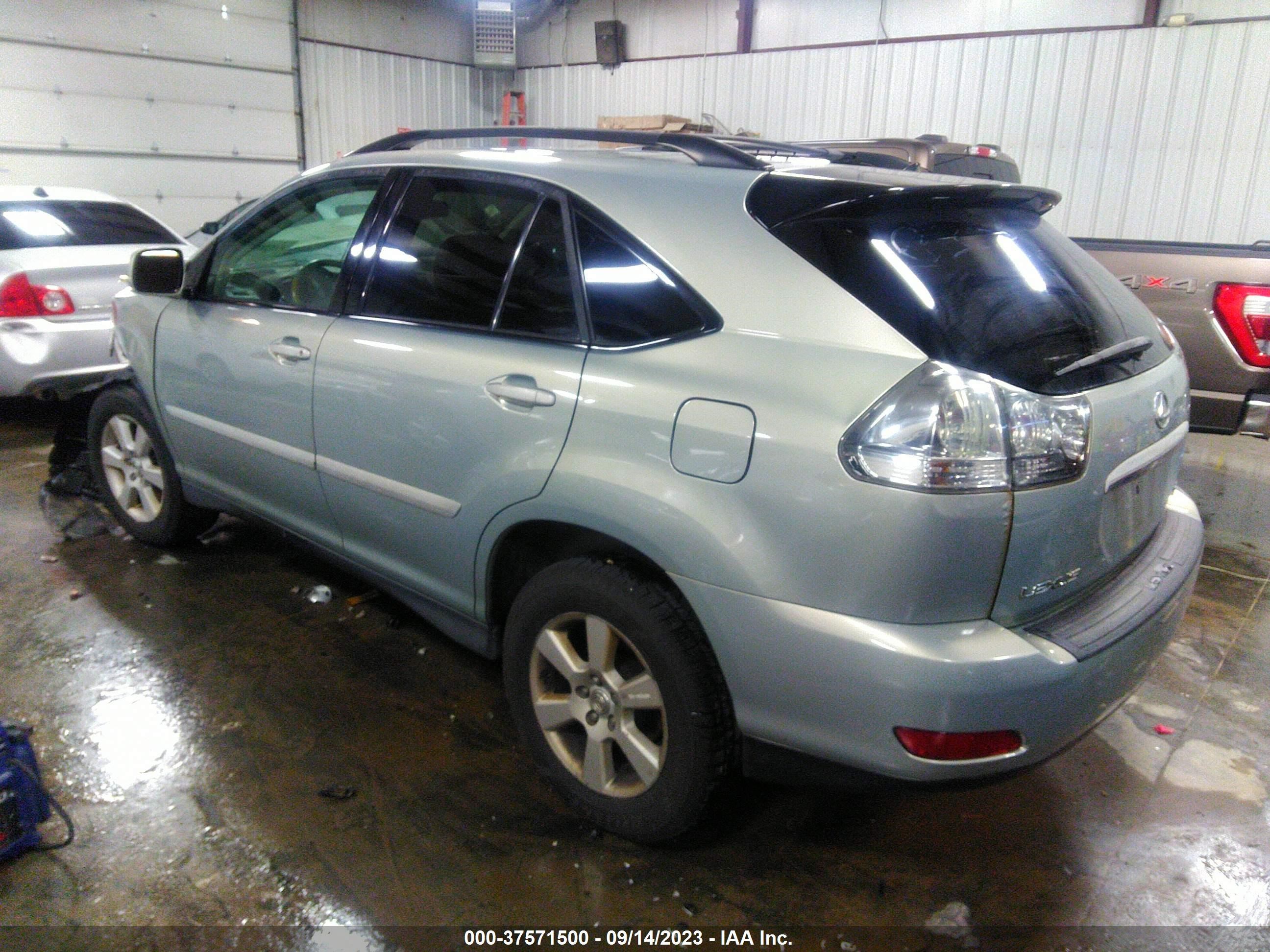 Photo 2 VIN: 2T2HA31U55C049948 - LEXUS RX 