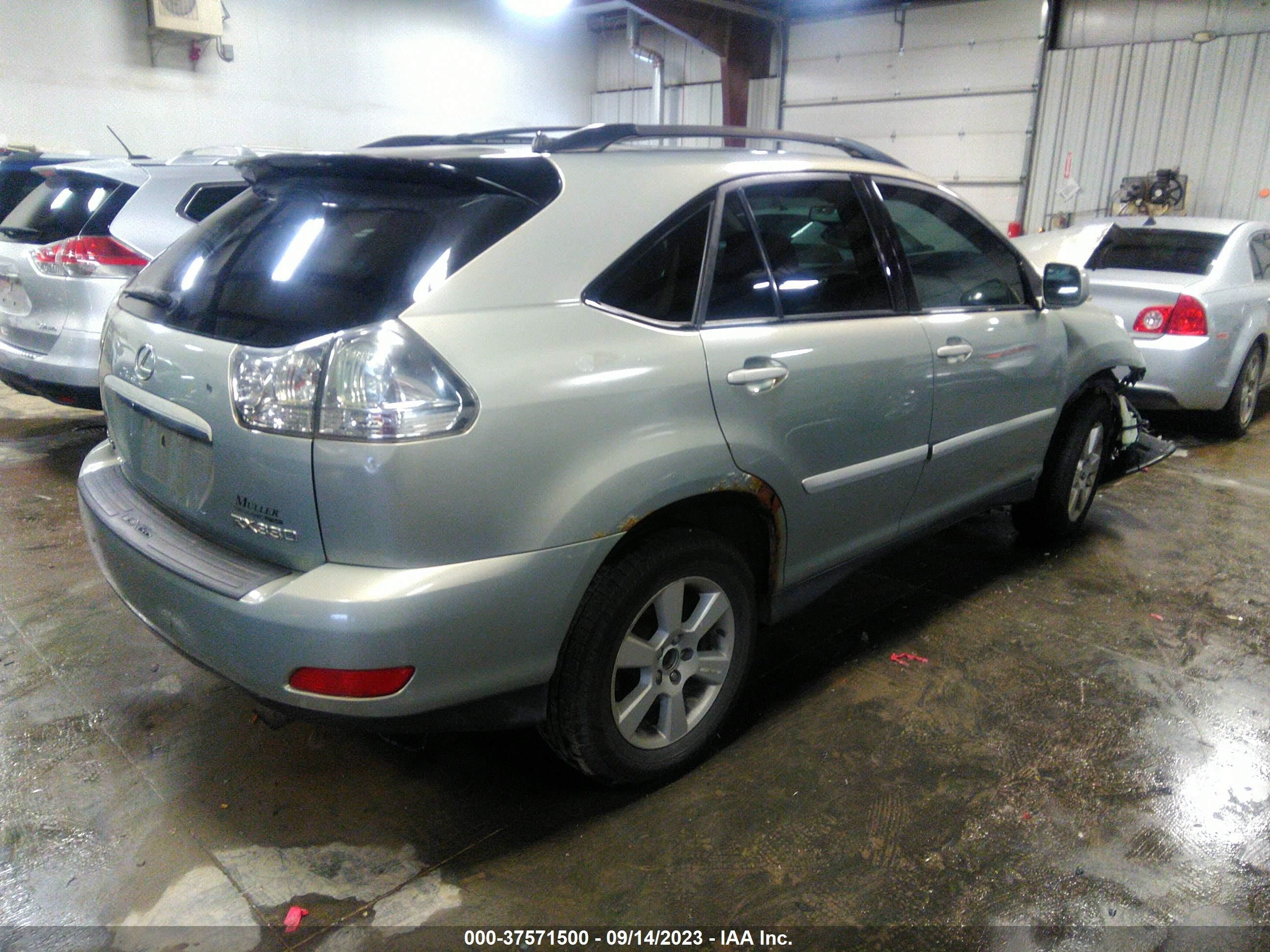 Photo 3 VIN: 2T2HA31U55C049948 - LEXUS RX 