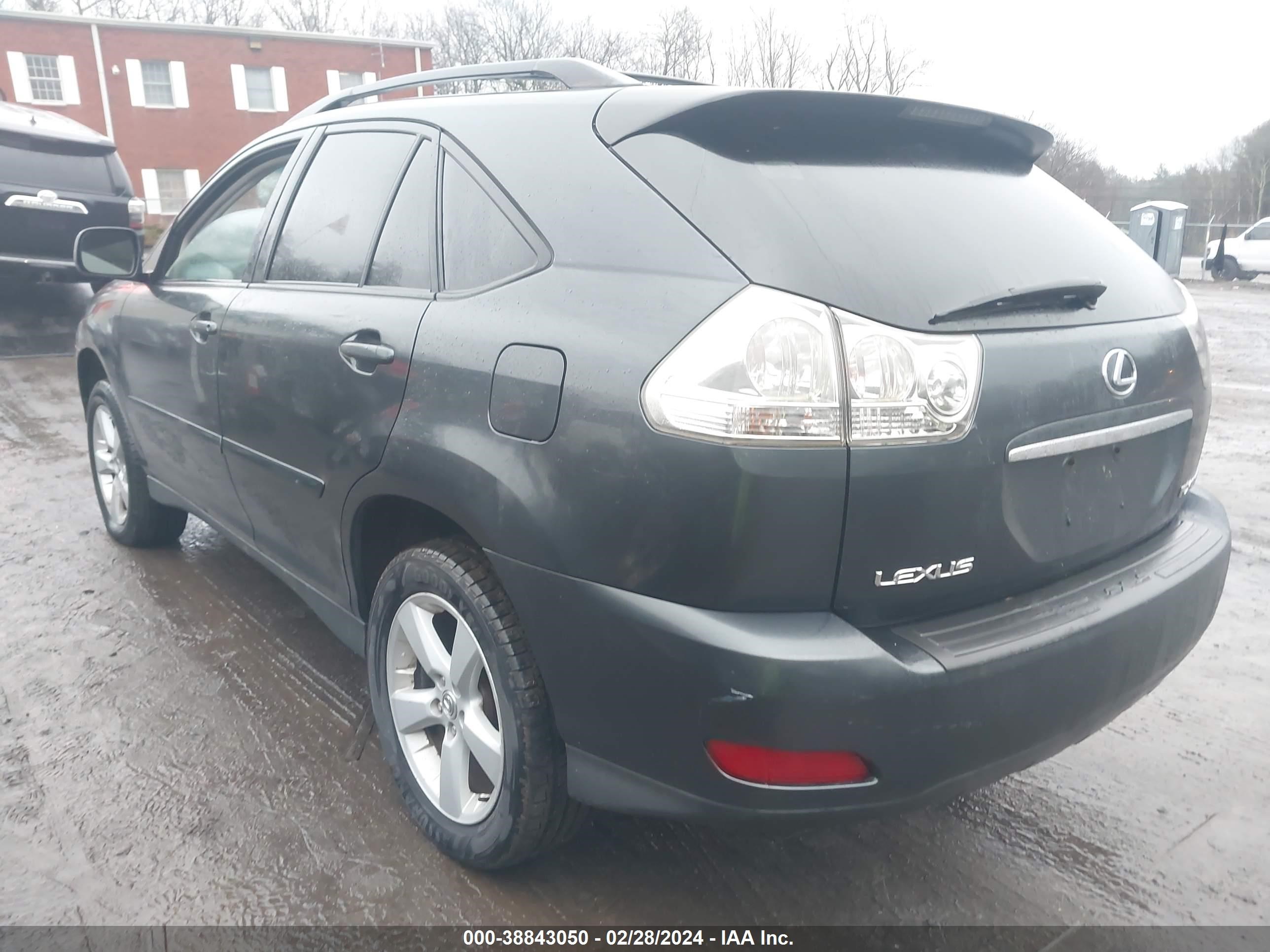 Photo 2 VIN: 2T2HA31U55C077670 - LEXUS RX 