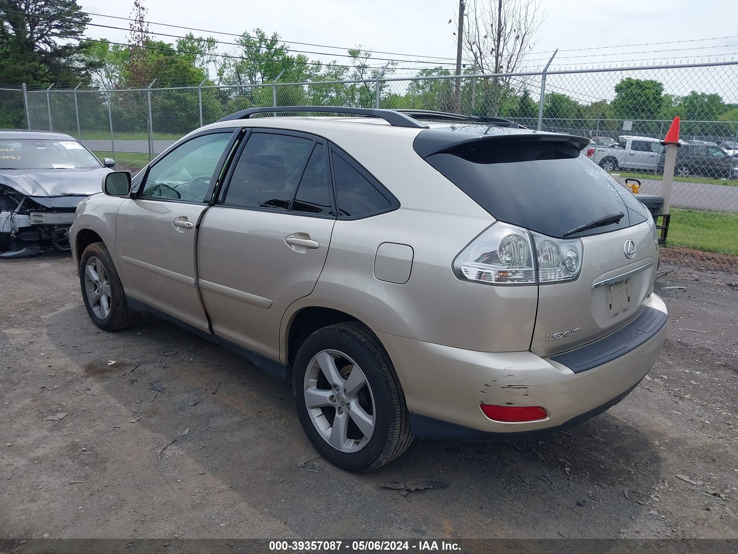 Photo 2 VIN: 2T2HA31U65C087477 - LEXUS RX 