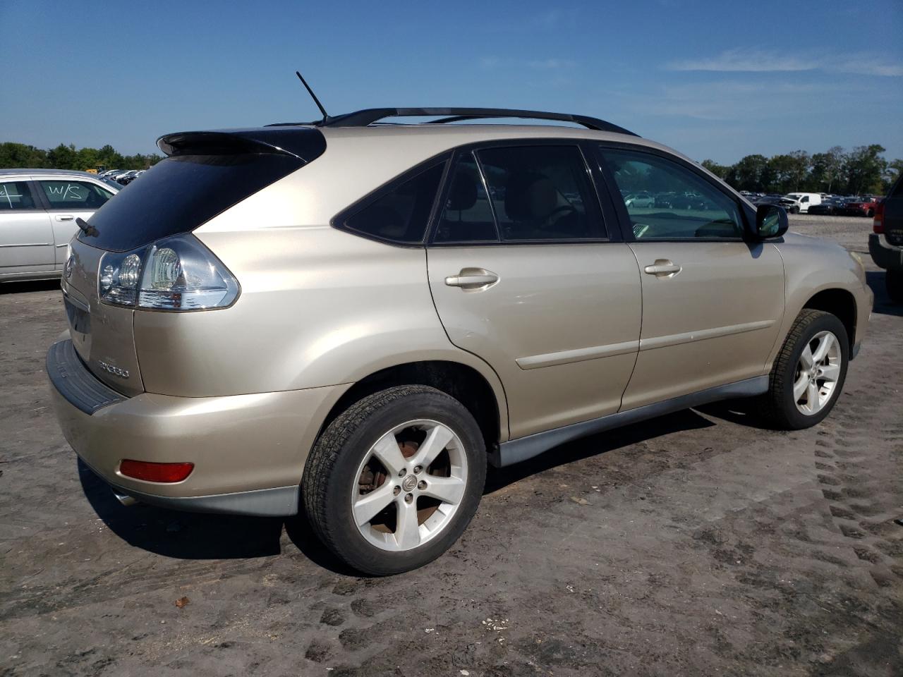 Photo 2 VIN: 2T2HA31U74C006646 - LEXUS RX 