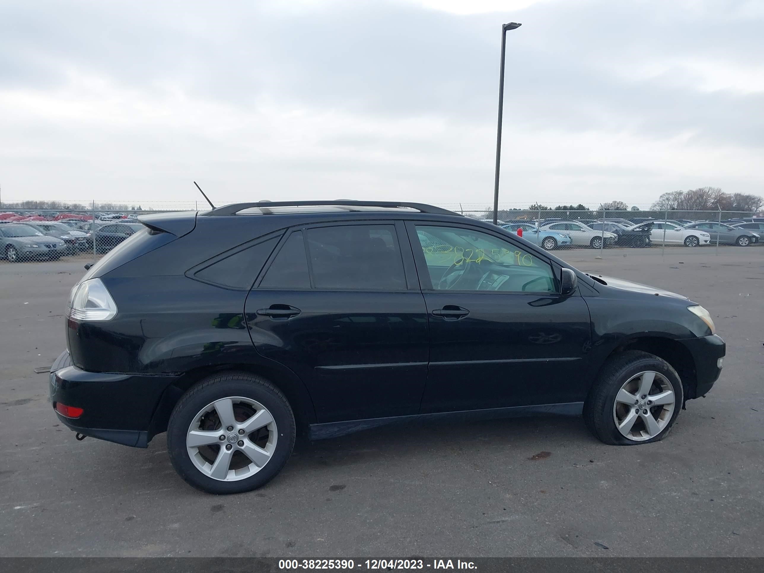 Photo 12 VIN: 2T2HA31U75C078769 - LEXUS RX 