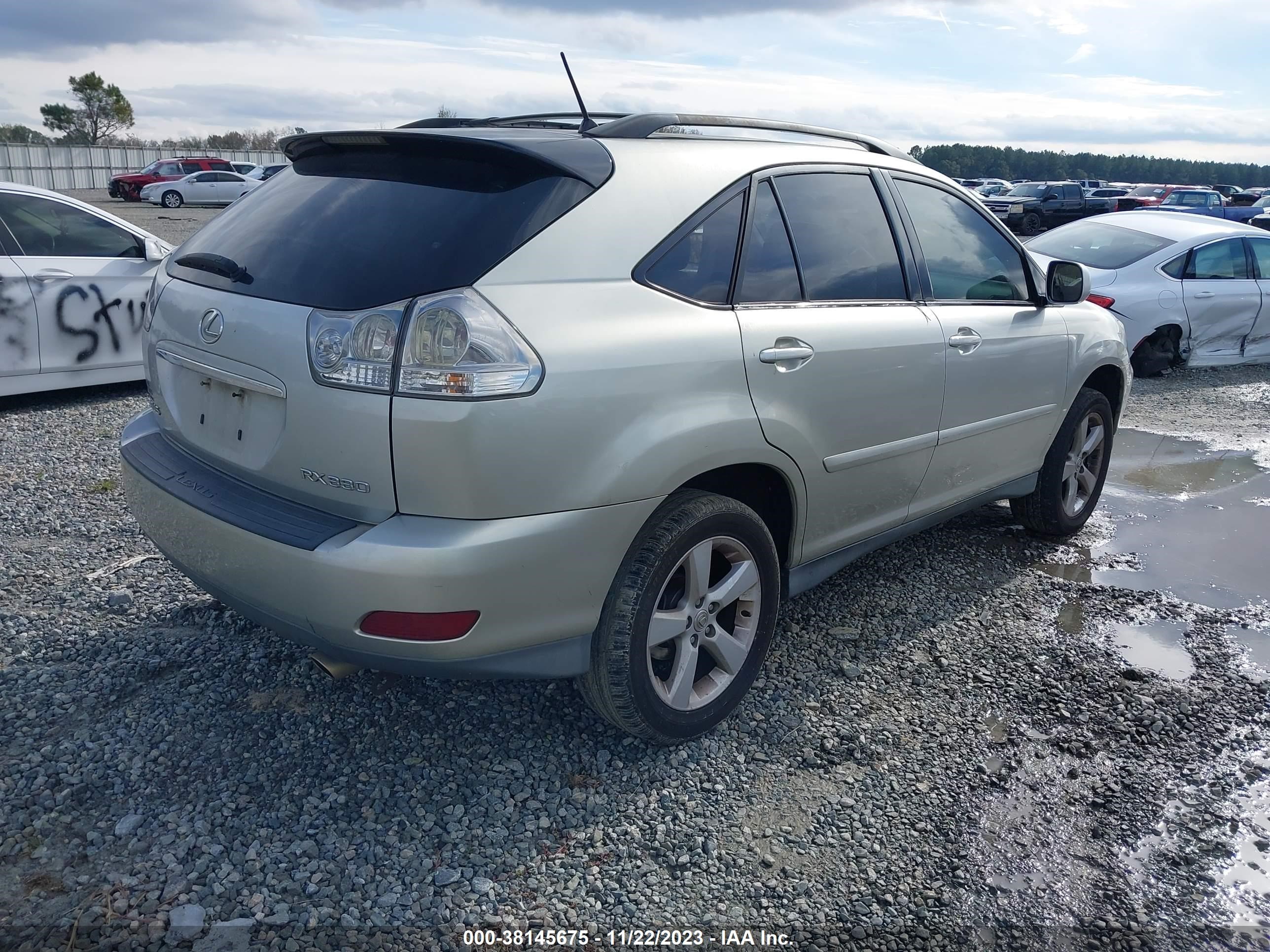 Photo 3 VIN: 2T2HA31U76C108063 - LEXUS RX 