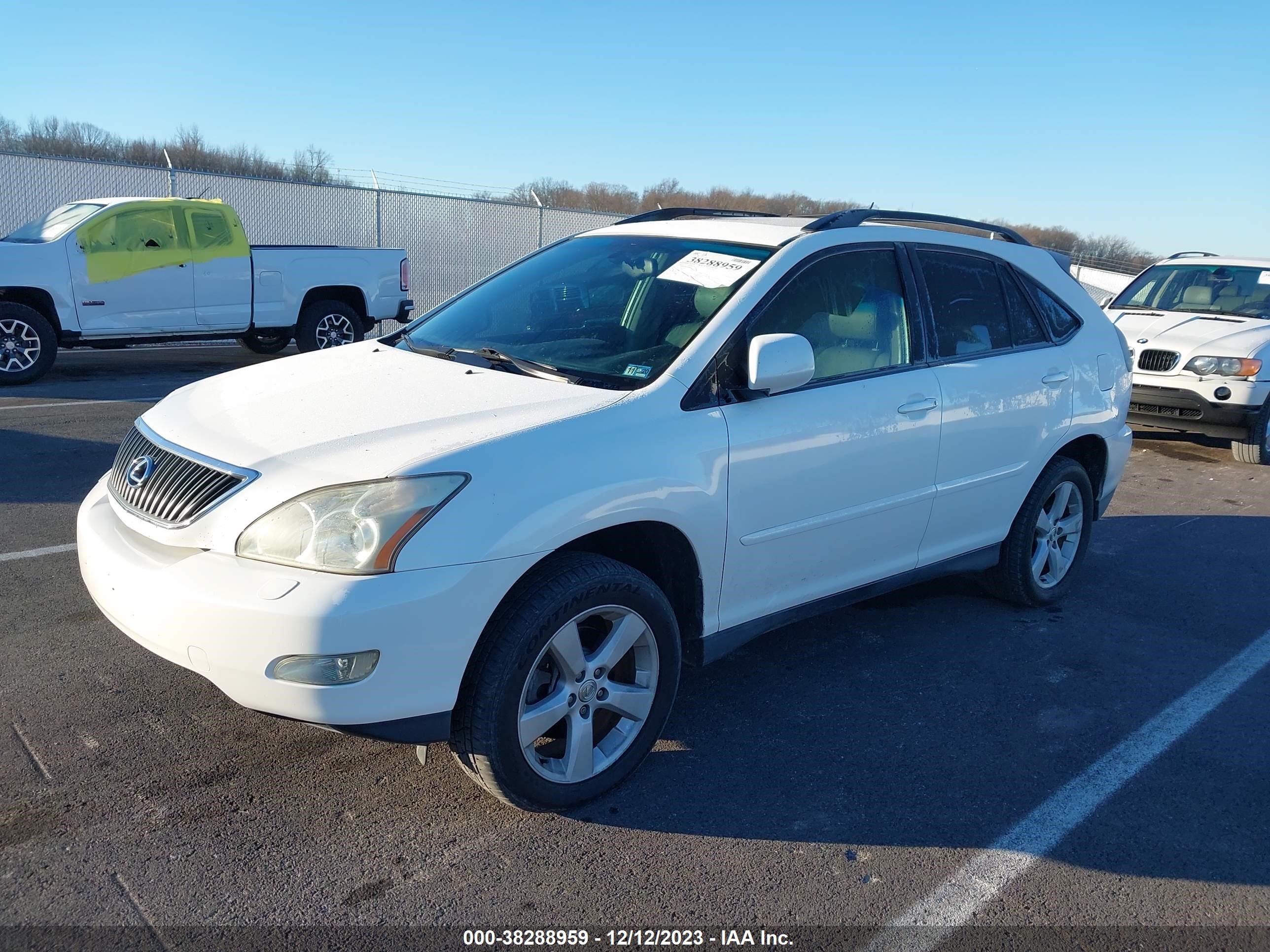 Photo 1 VIN: 2T2HA31U95C067272 - LEXUS RX 