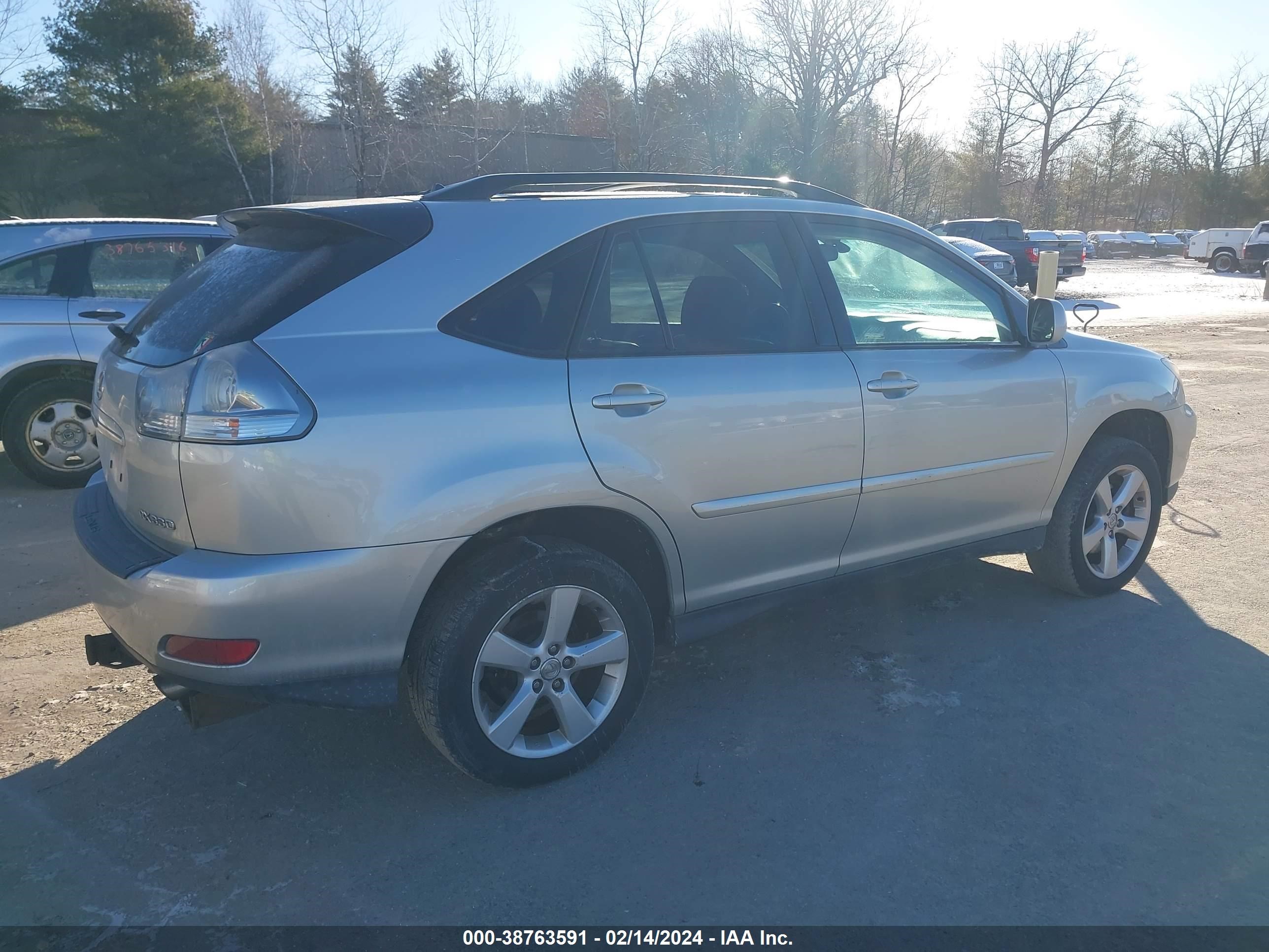 Photo 3 VIN: 2T2HA31UX6C099780 - LEXUS RX 