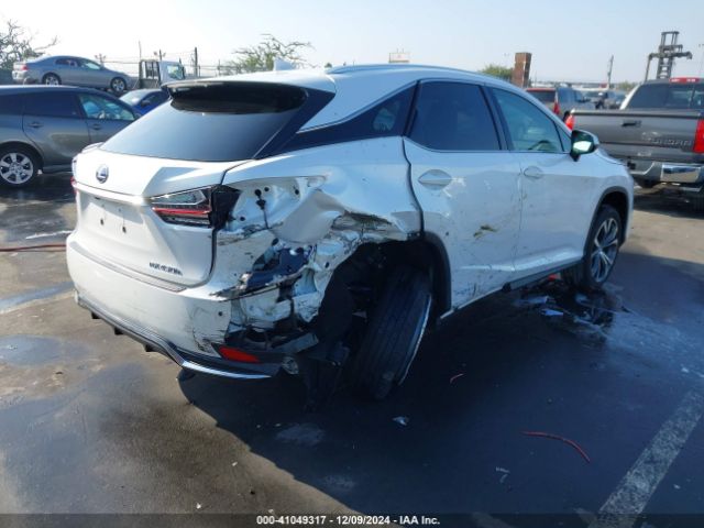 Photo 3 VIN: 2T2HGMDA3NC085353 - LEXUS RX 