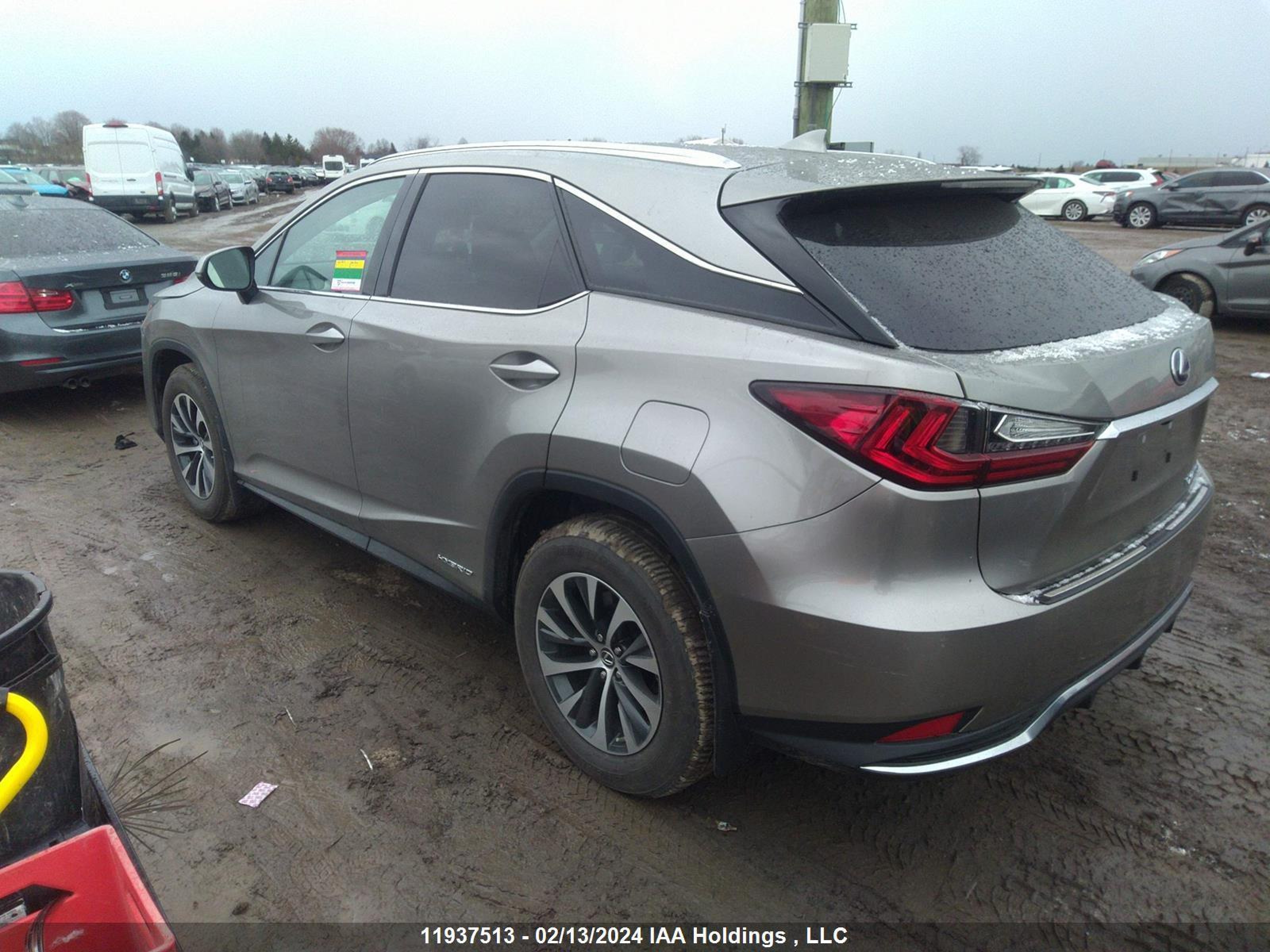 Photo 2 VIN: 2T2HGMDA8NC074221 - LEXUS RX 