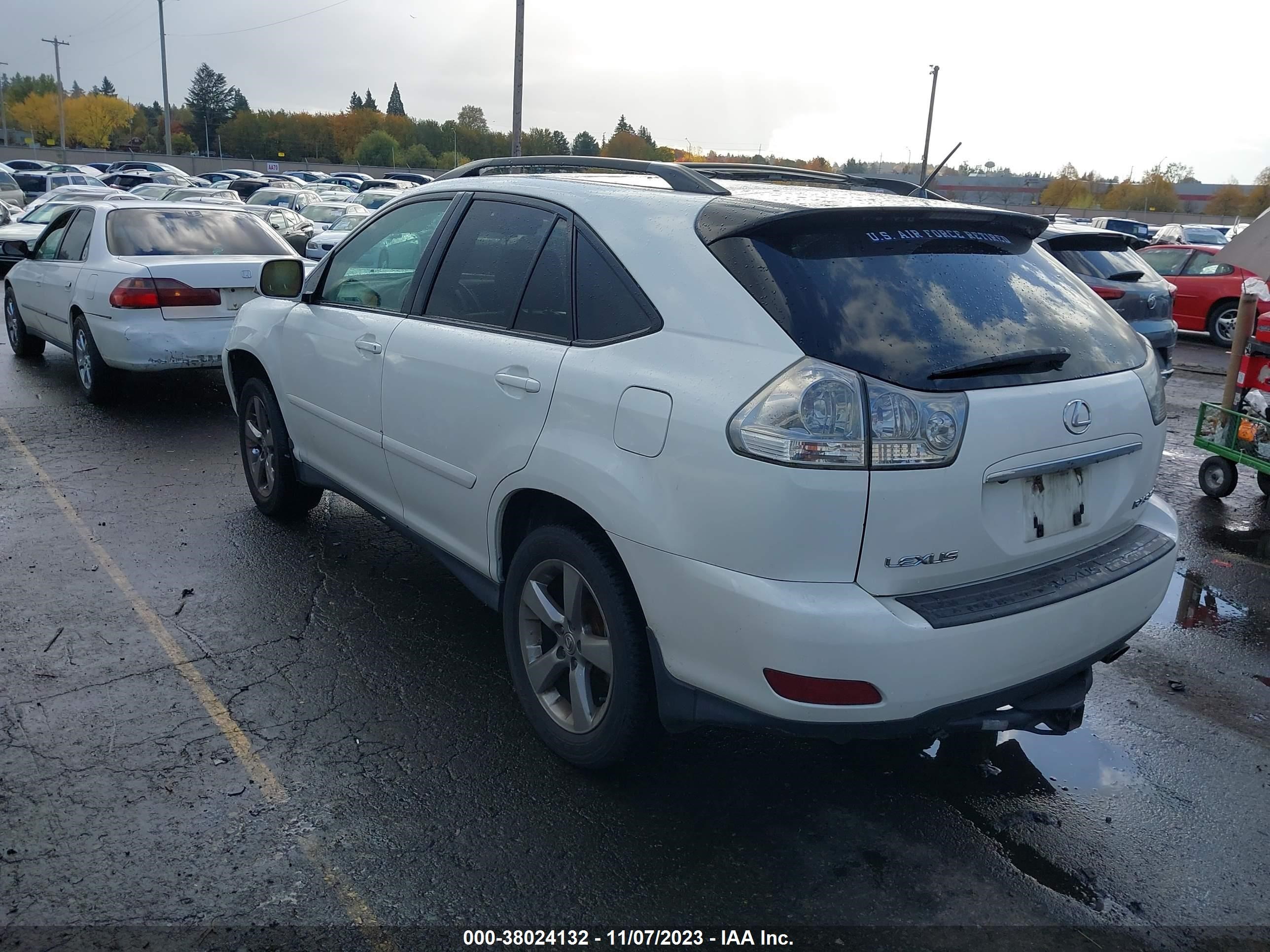 Photo 2 VIN: 2T2HK31U07C022317 - LEXUS RX 