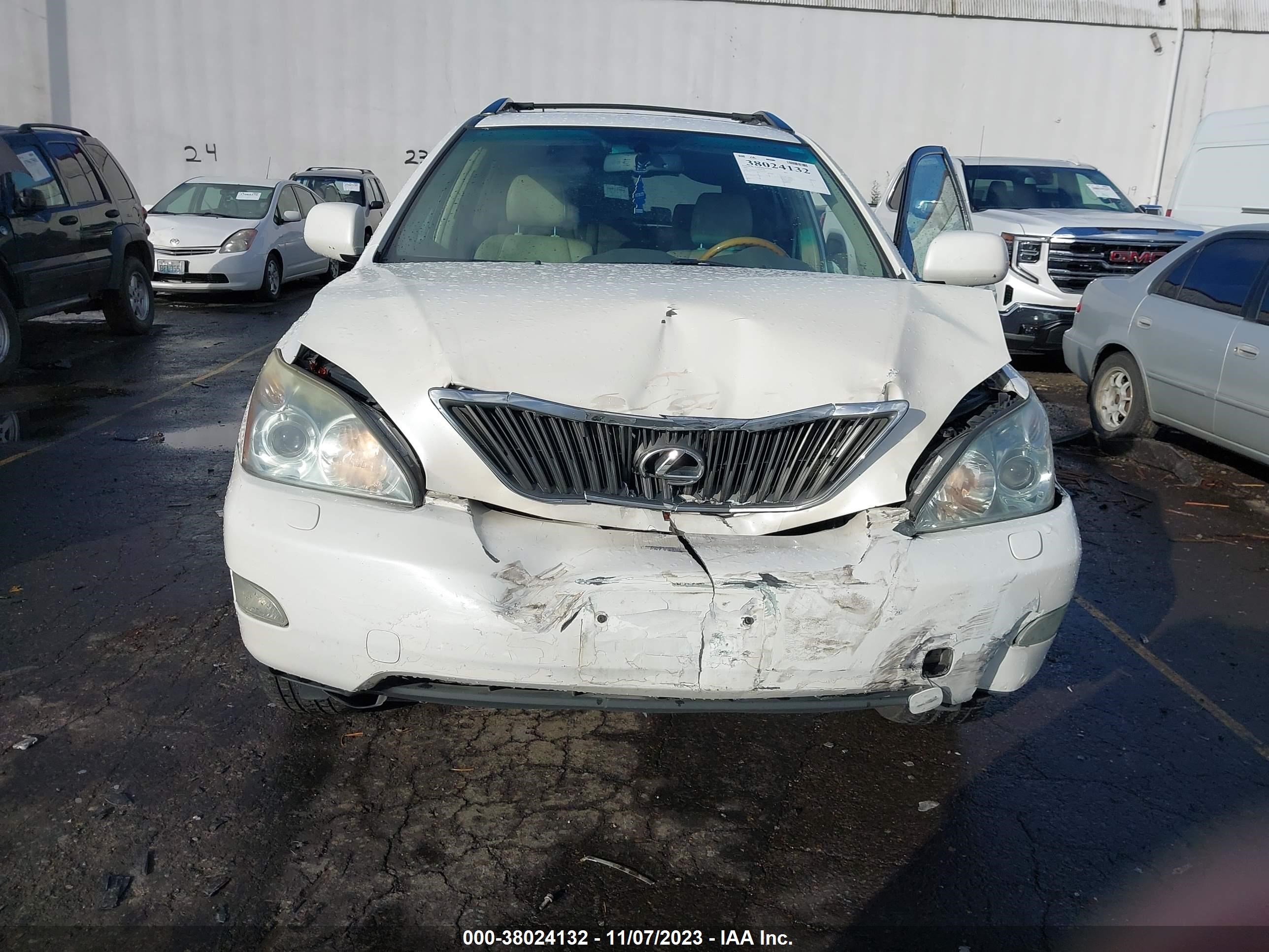 Photo 5 VIN: 2T2HK31U07C022317 - LEXUS RX 