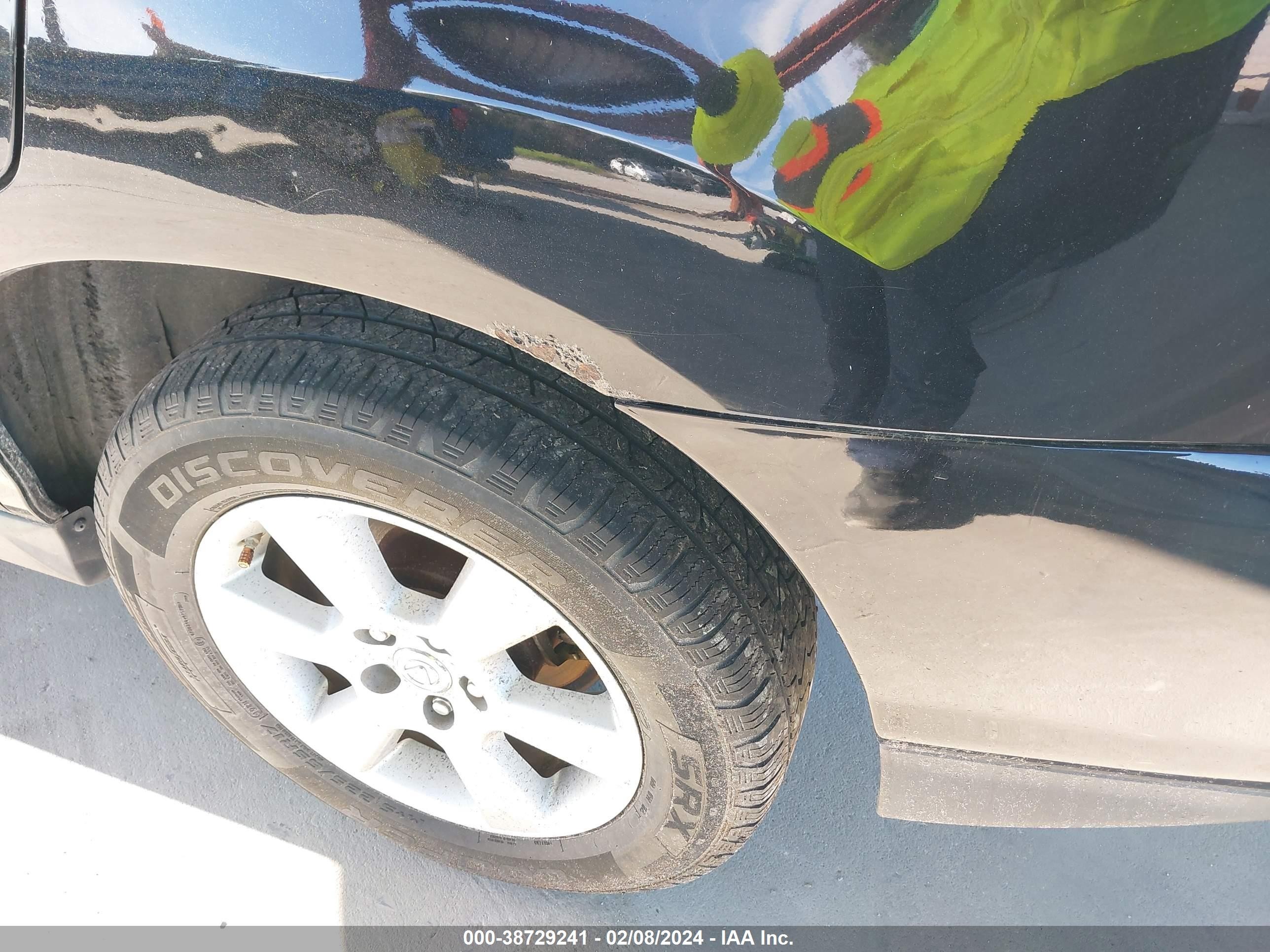 Photo 5 VIN: 2T2HK31U08C053682 - LEXUS RX 