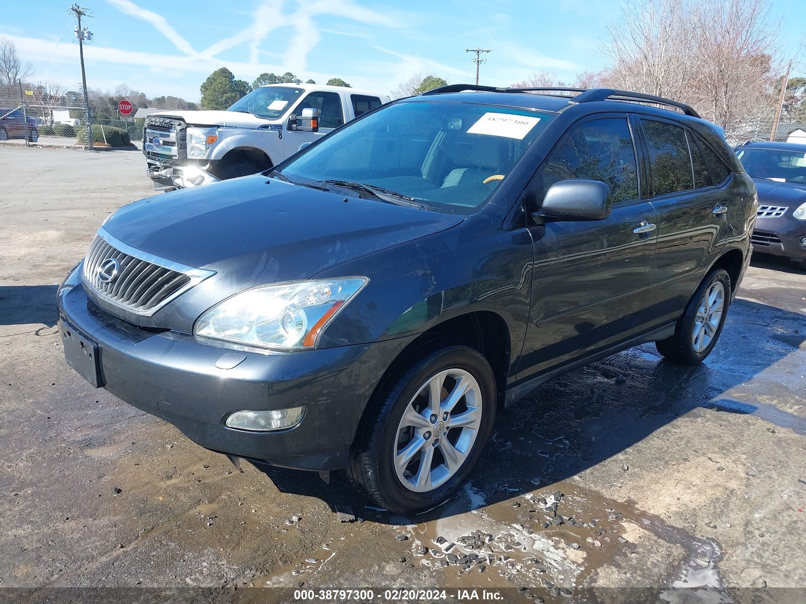 Photo 1 VIN: 2T2HK31U09C133114 - LEXUS RX 