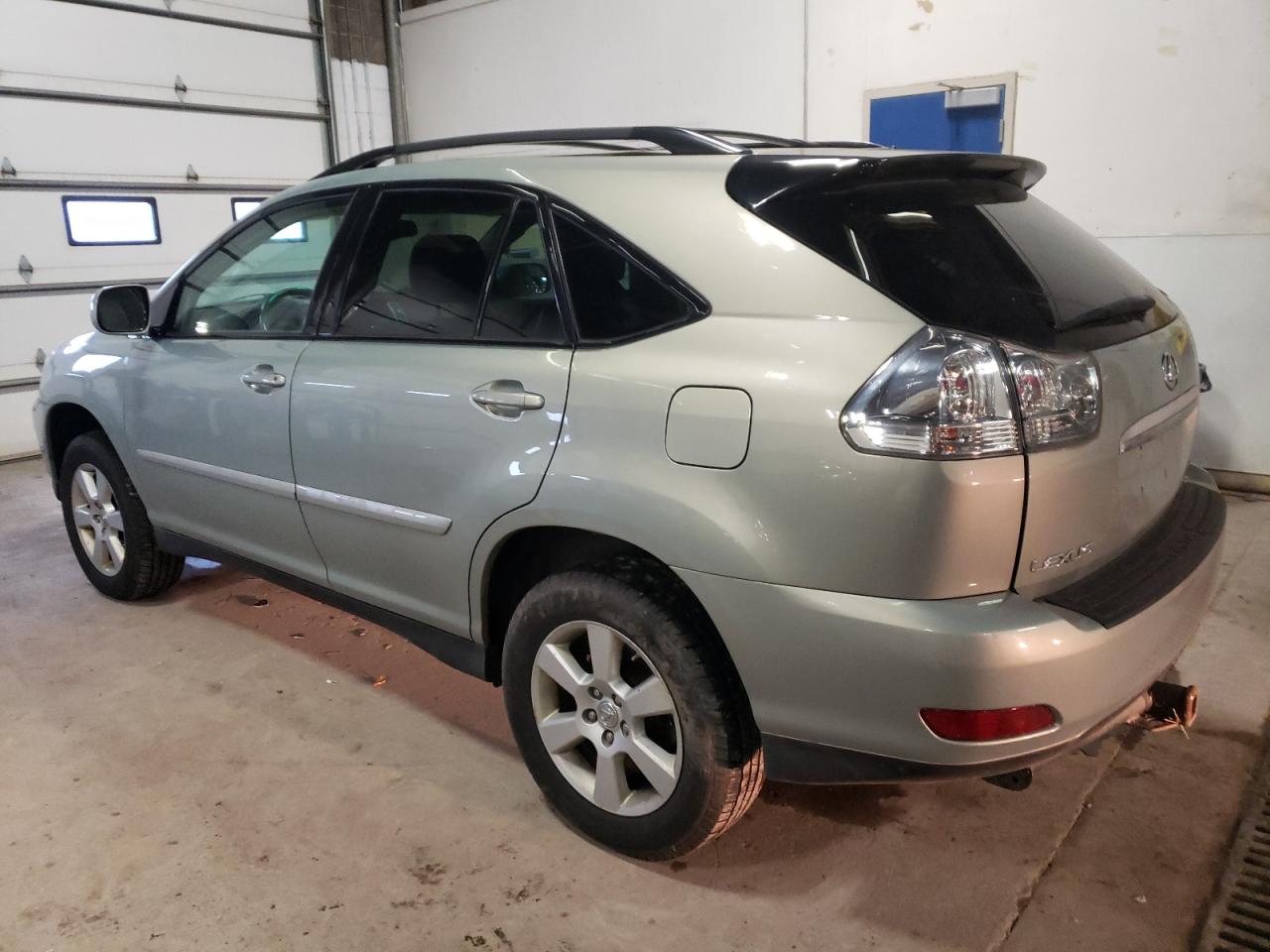 Photo 1 VIN: 2T2HK31U17C005946 - LEXUS RX 