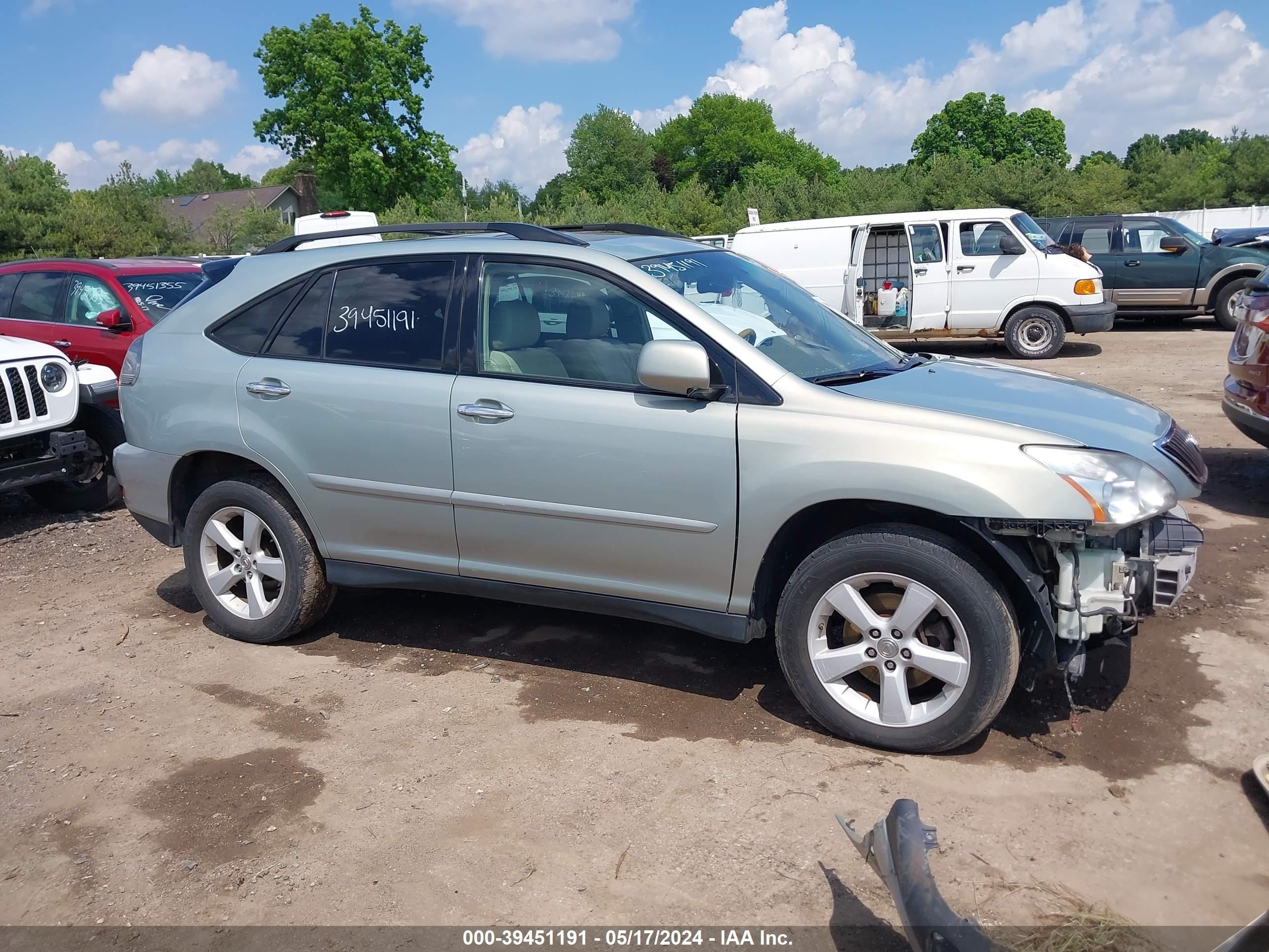 Photo 12 VIN: 2T2HK31U17C011729 - LEXUS RX 